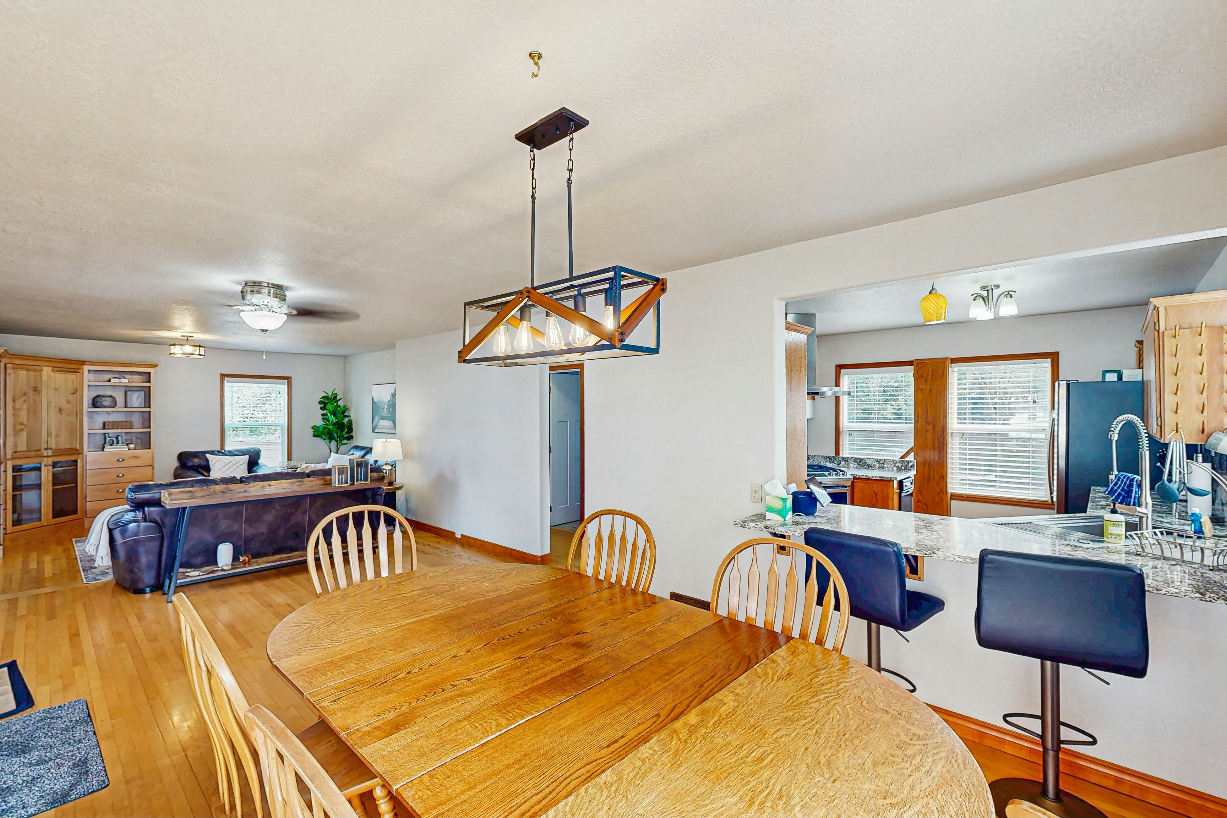 Remodeled Home With Hot Tub