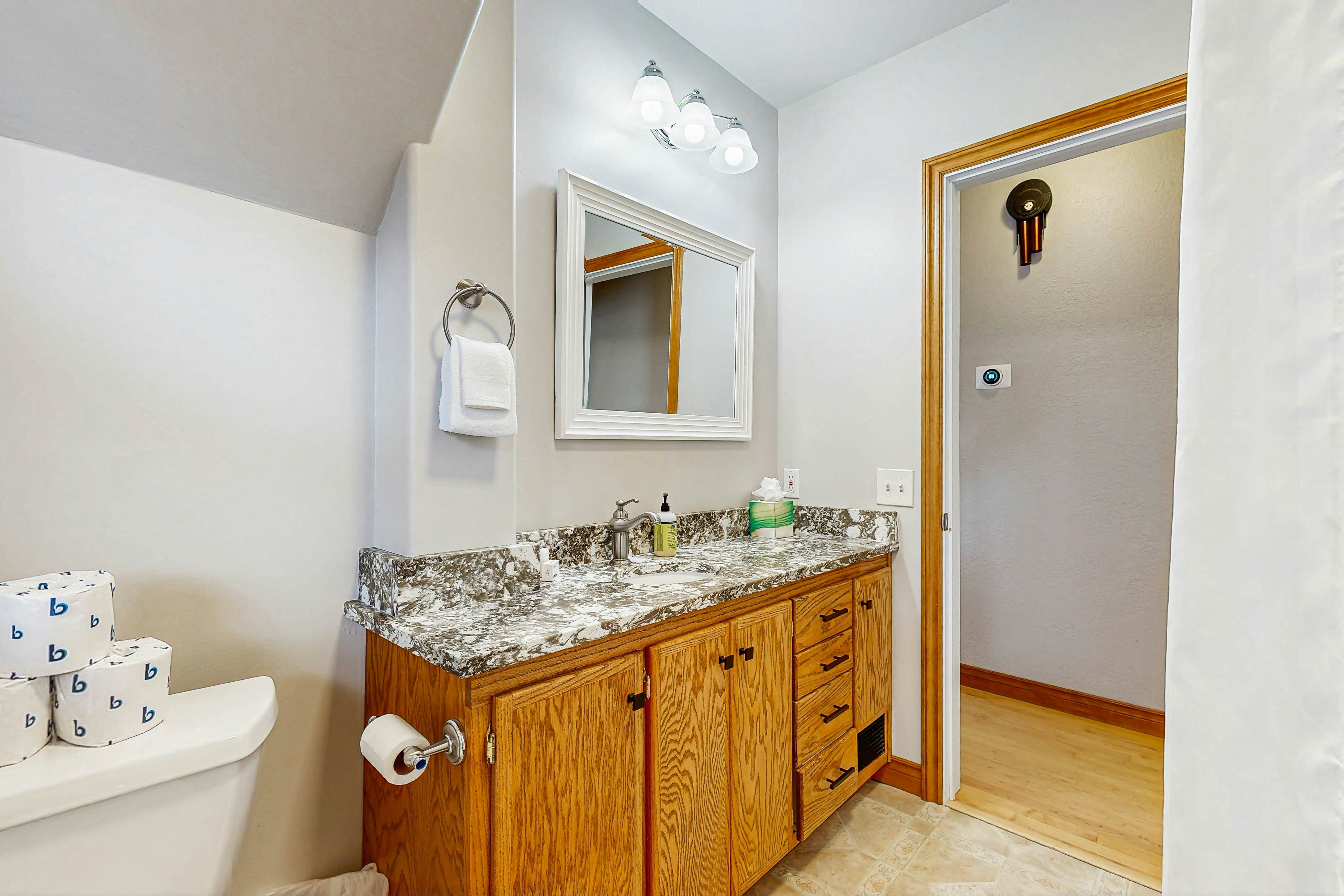 Remodeled Home With Hot Tub