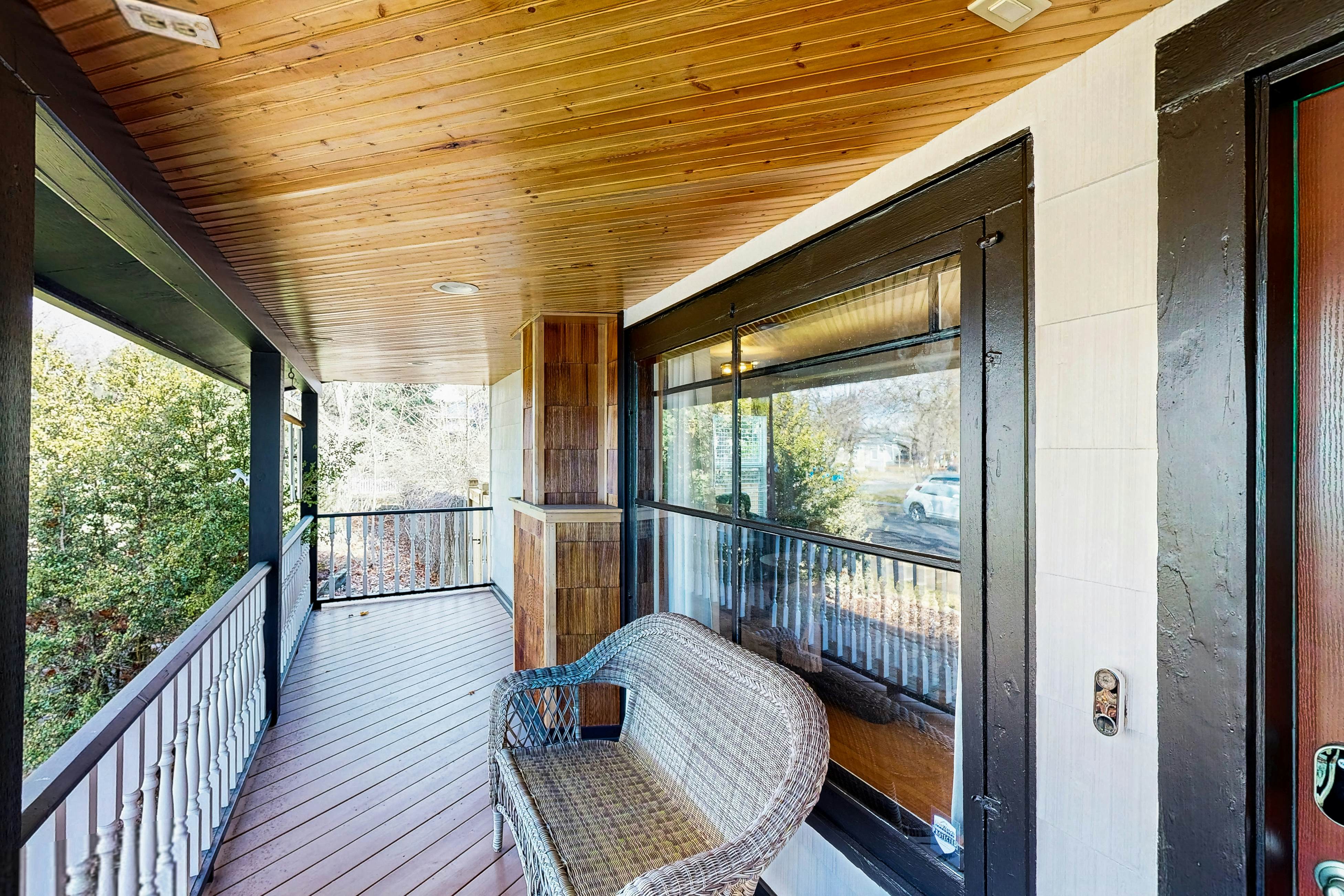 Remodeled Home With Hot Tub