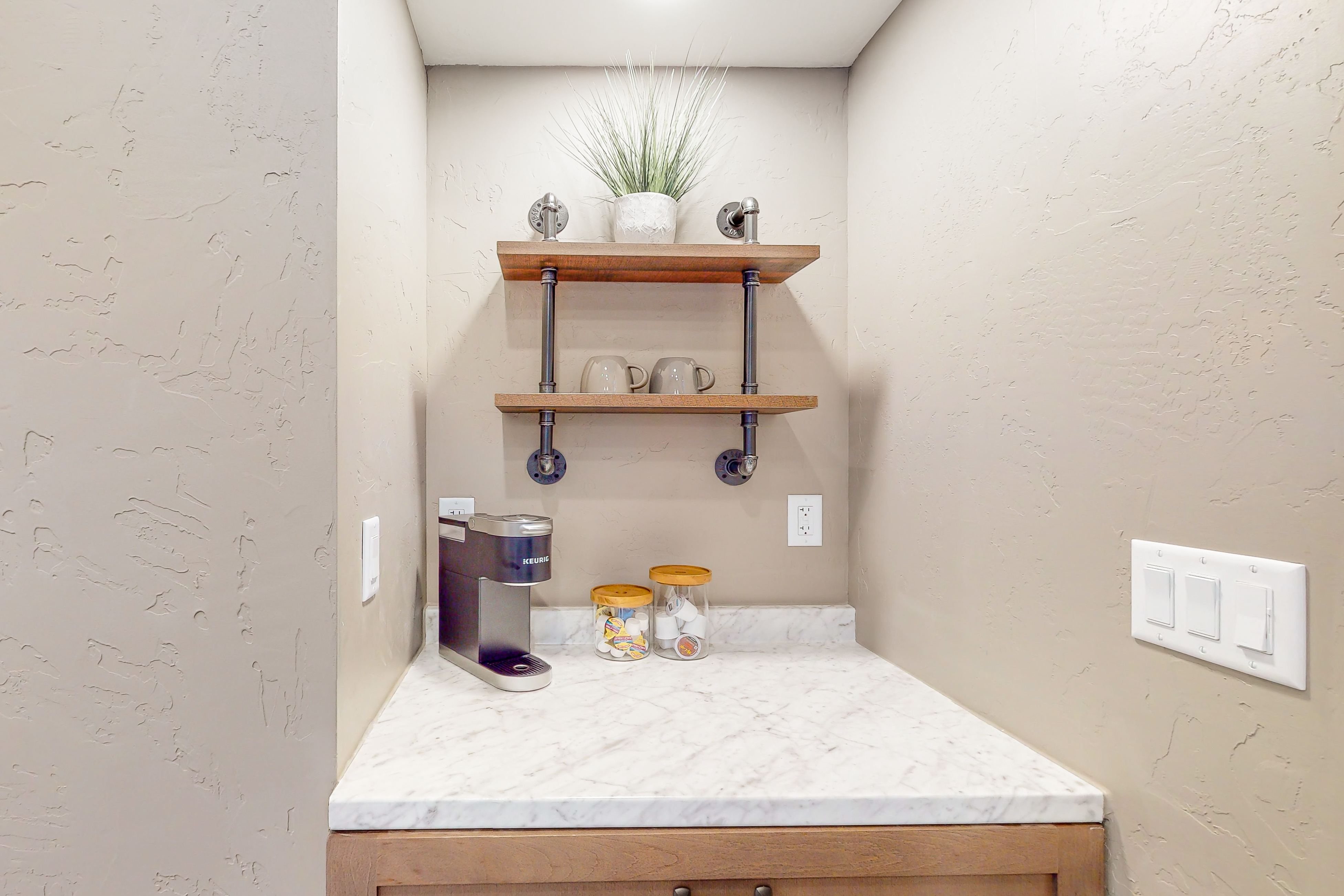 Idahome Little Charmer