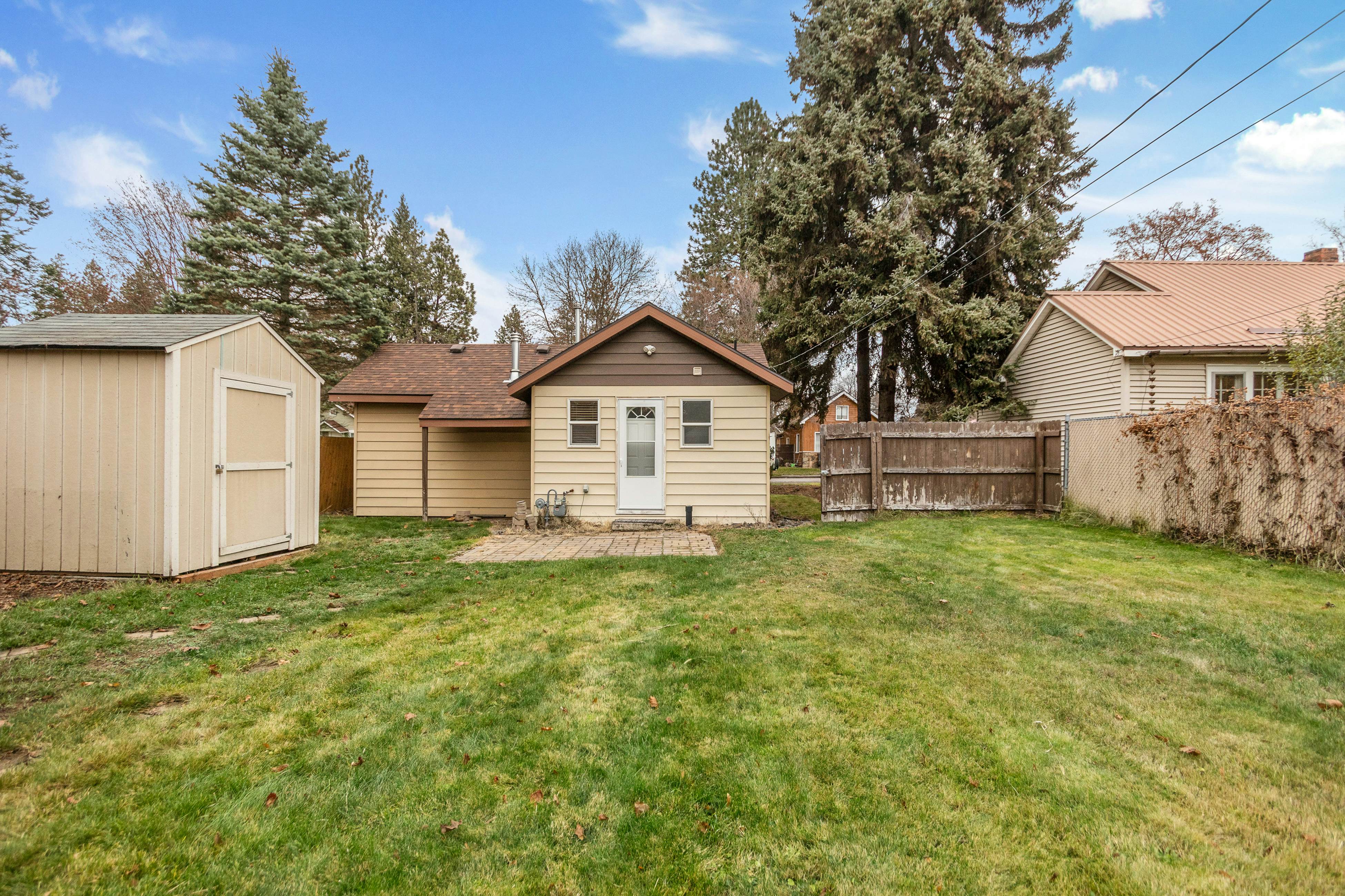 Dog Friendly Garden Home