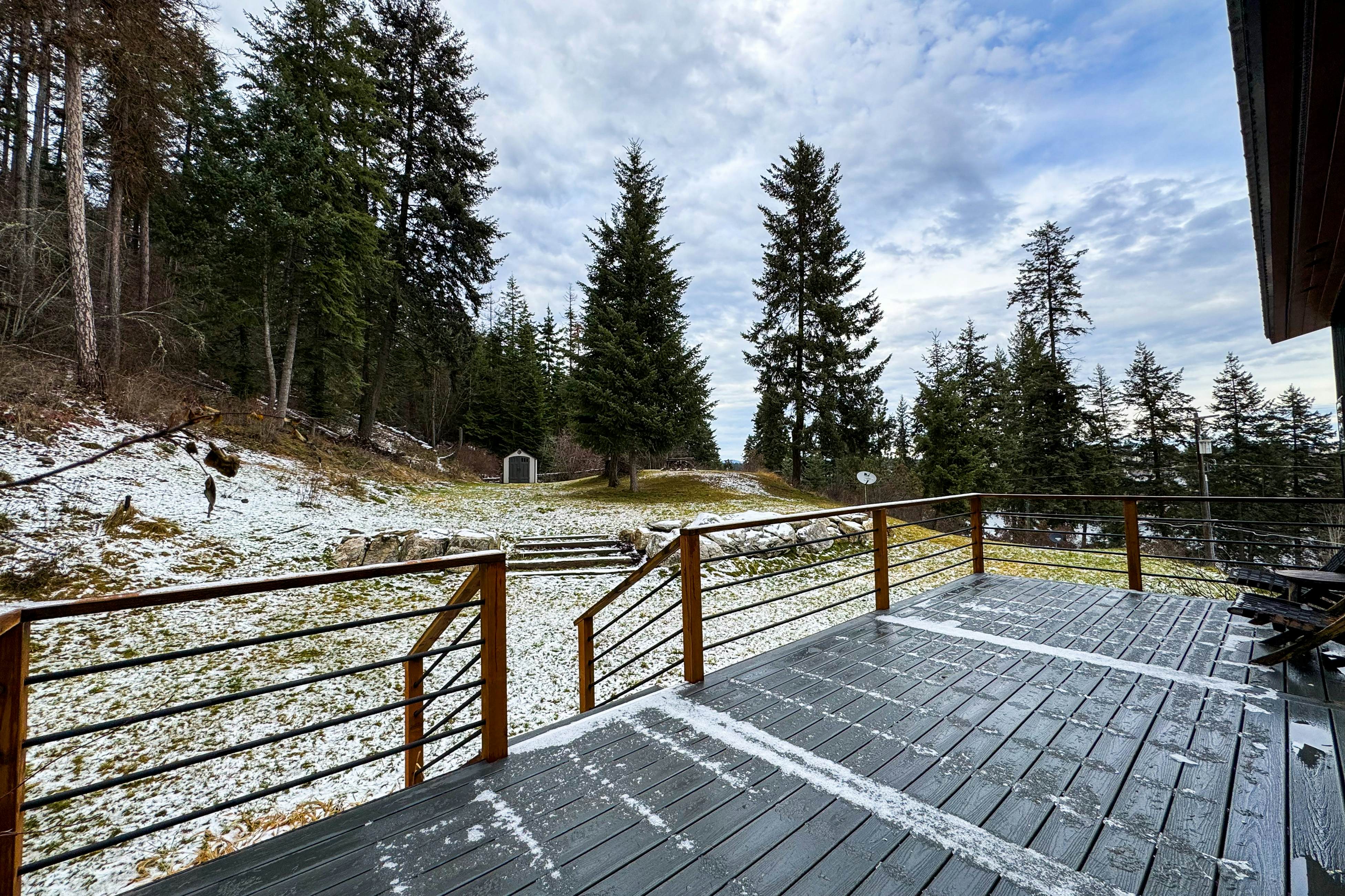 Modern River View Retreat