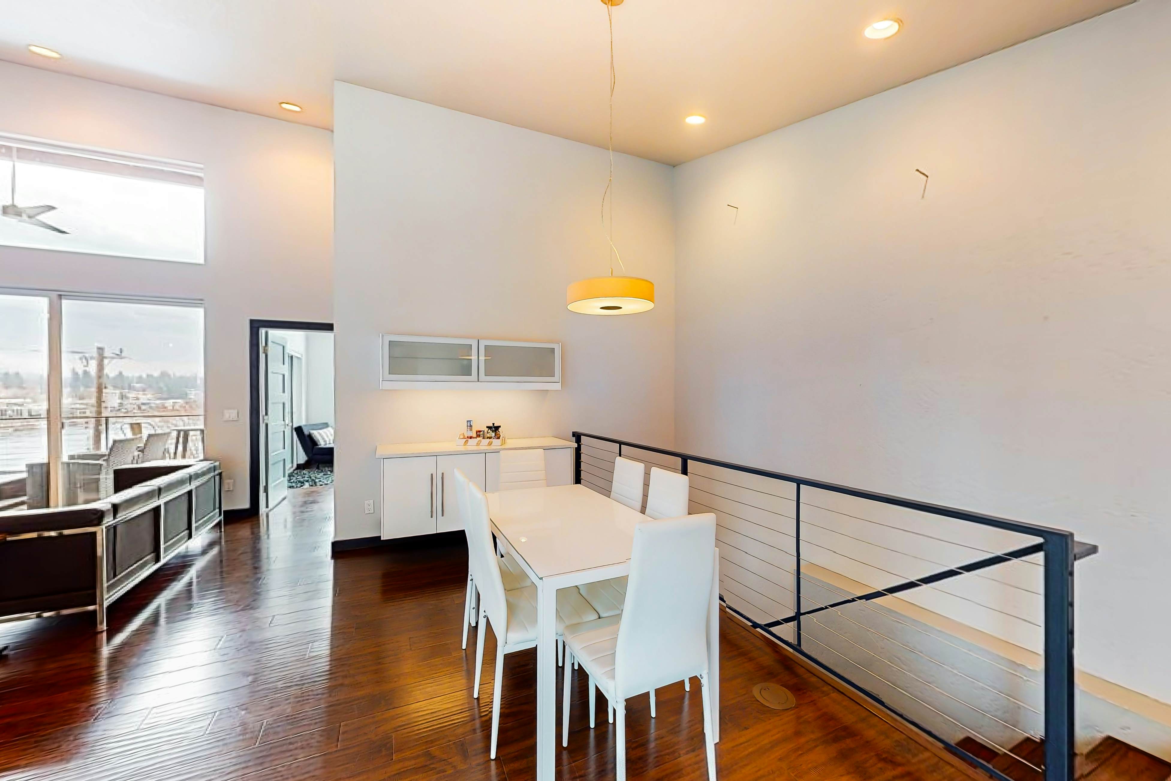 Modern River View Retreat