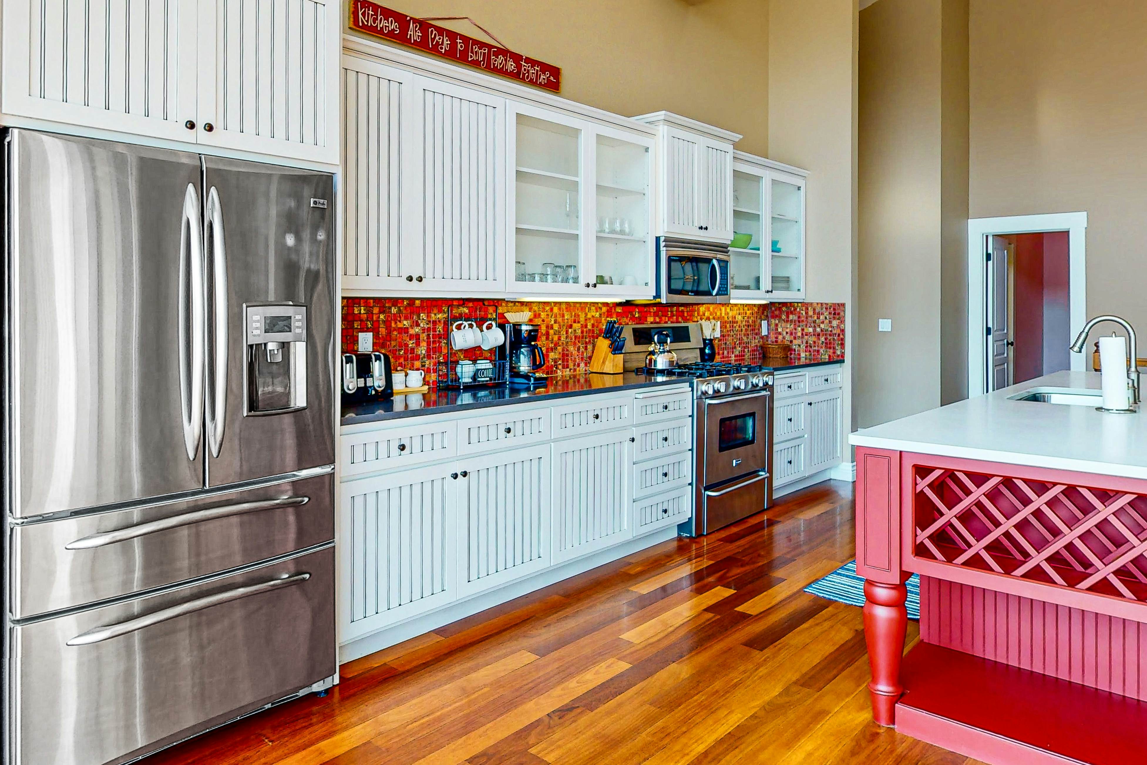 Beautiful Lakefront Custom