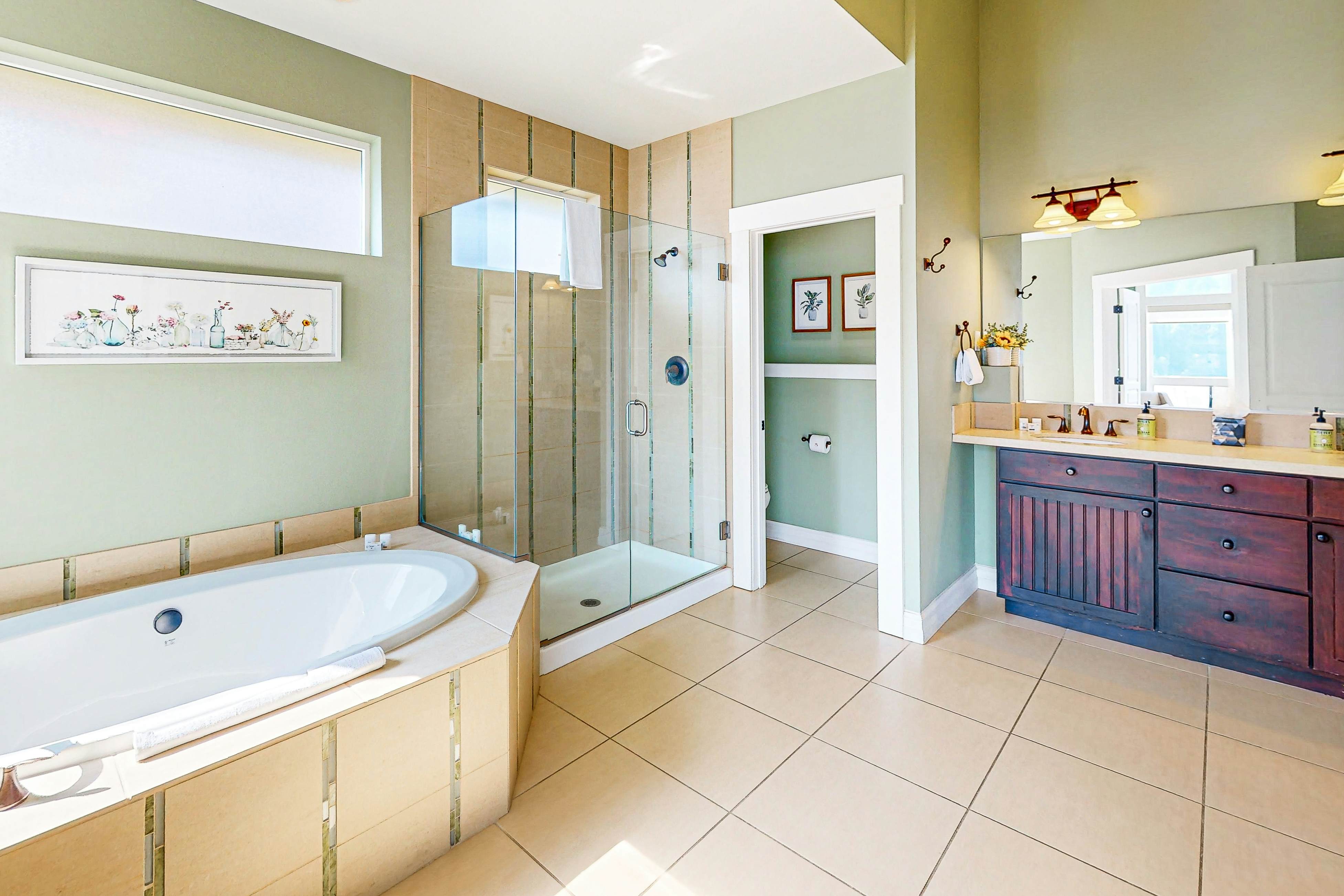 Beautiful Lakefront Custom