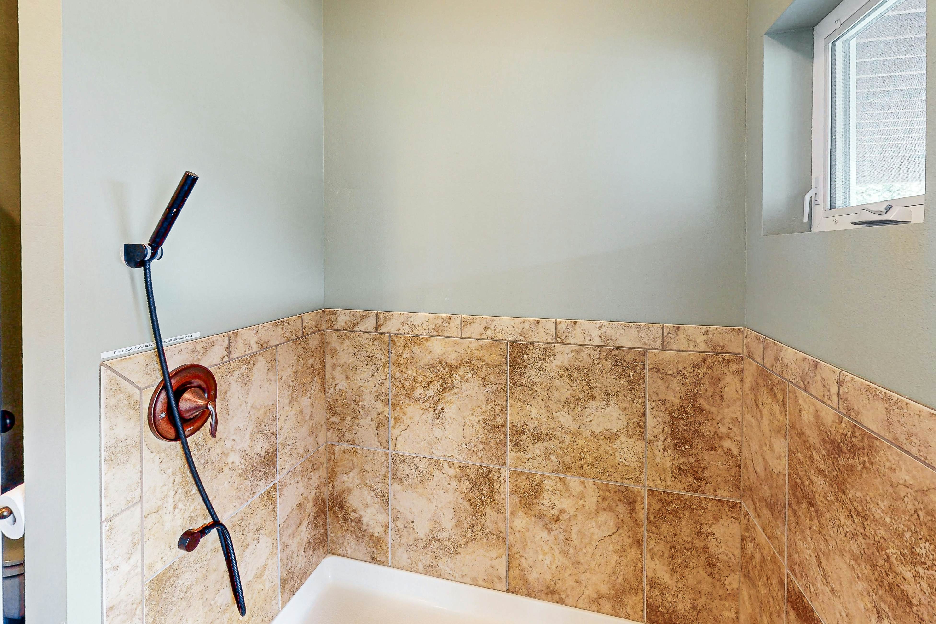 Beautiful Lakefront Custom