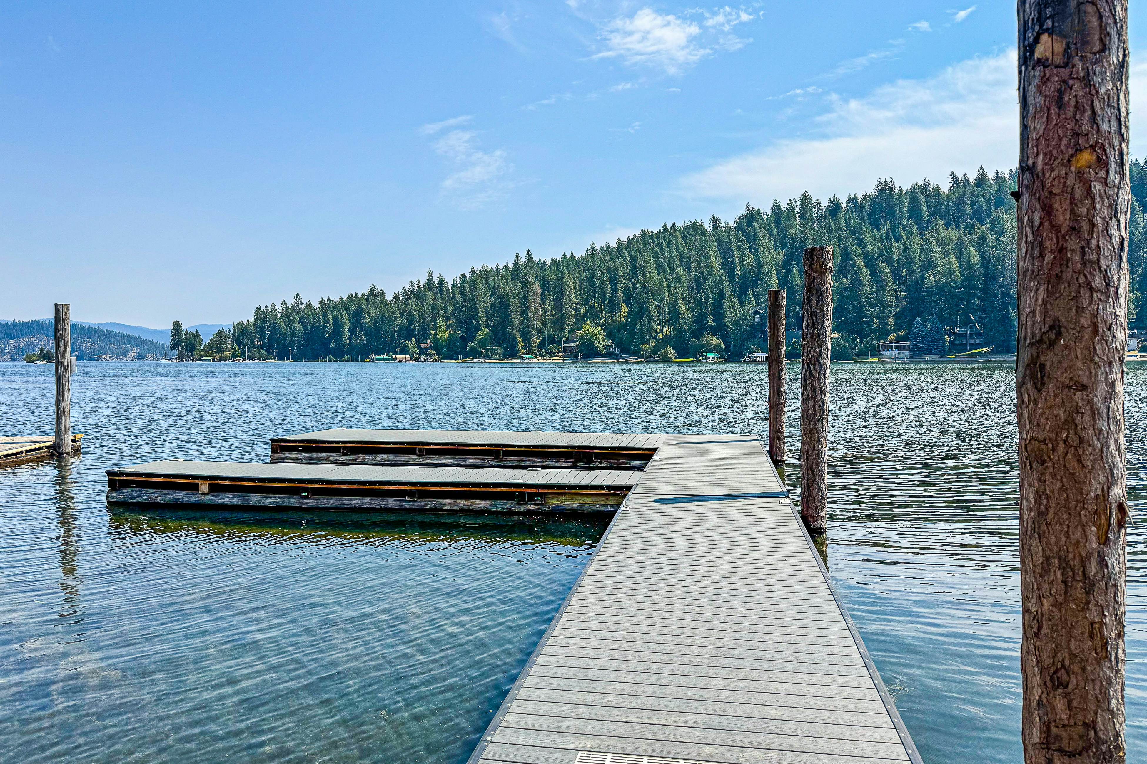 Beautiful Lakefront Custom