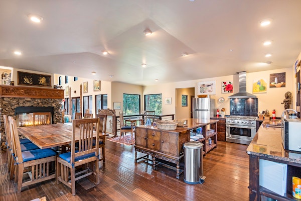 Selby Knoll Main and Guesthouse