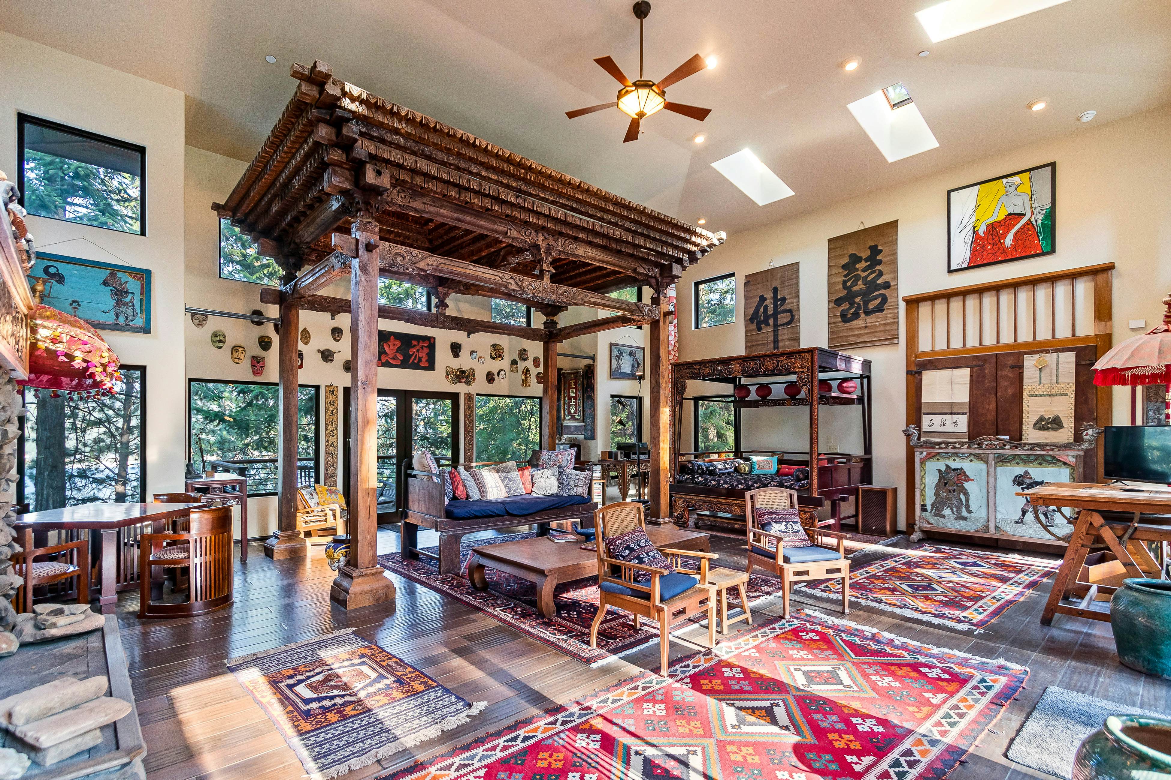 Rustic Lakeview Forest Home