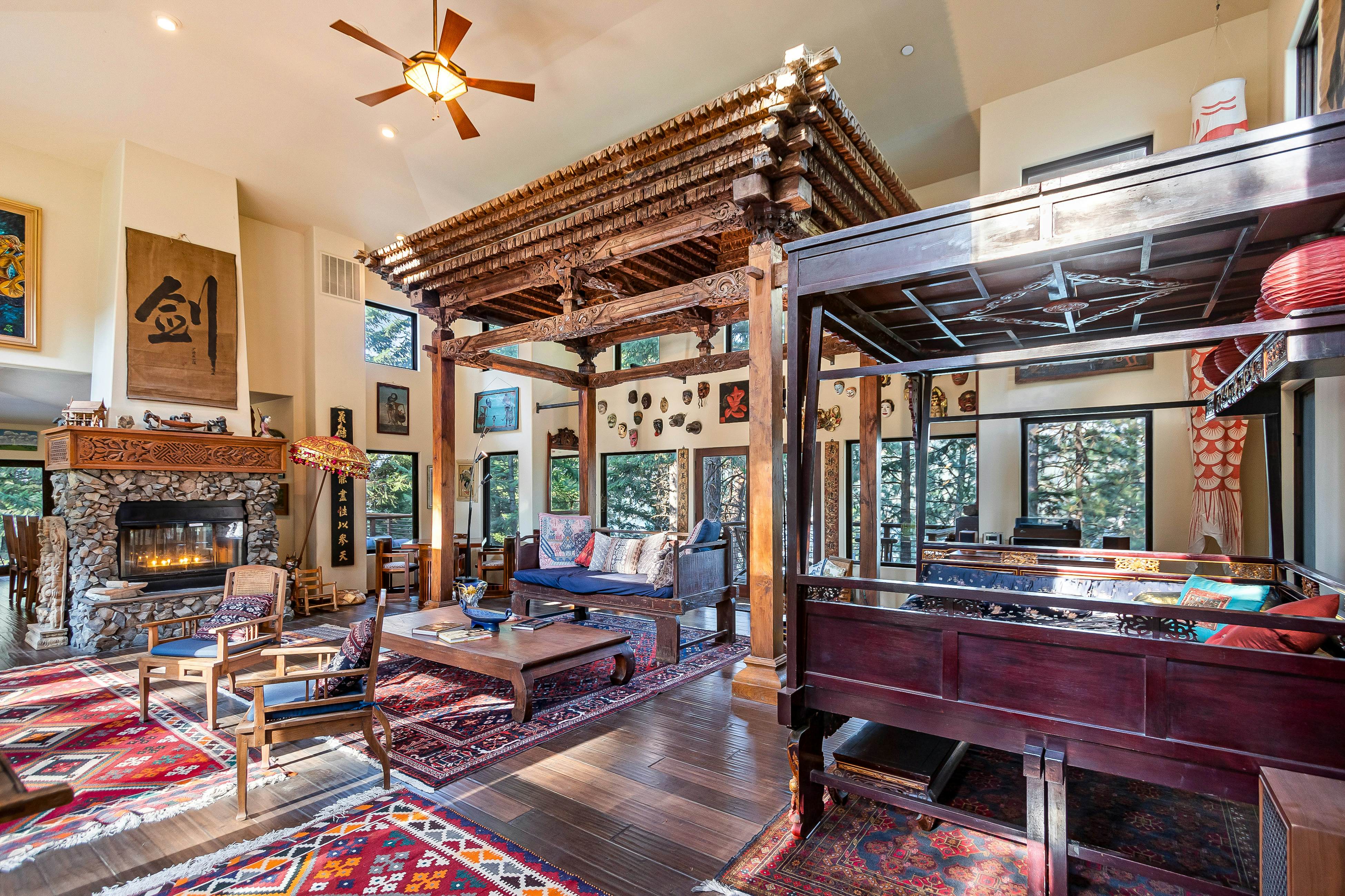 Rustic Lakeview Forest Home