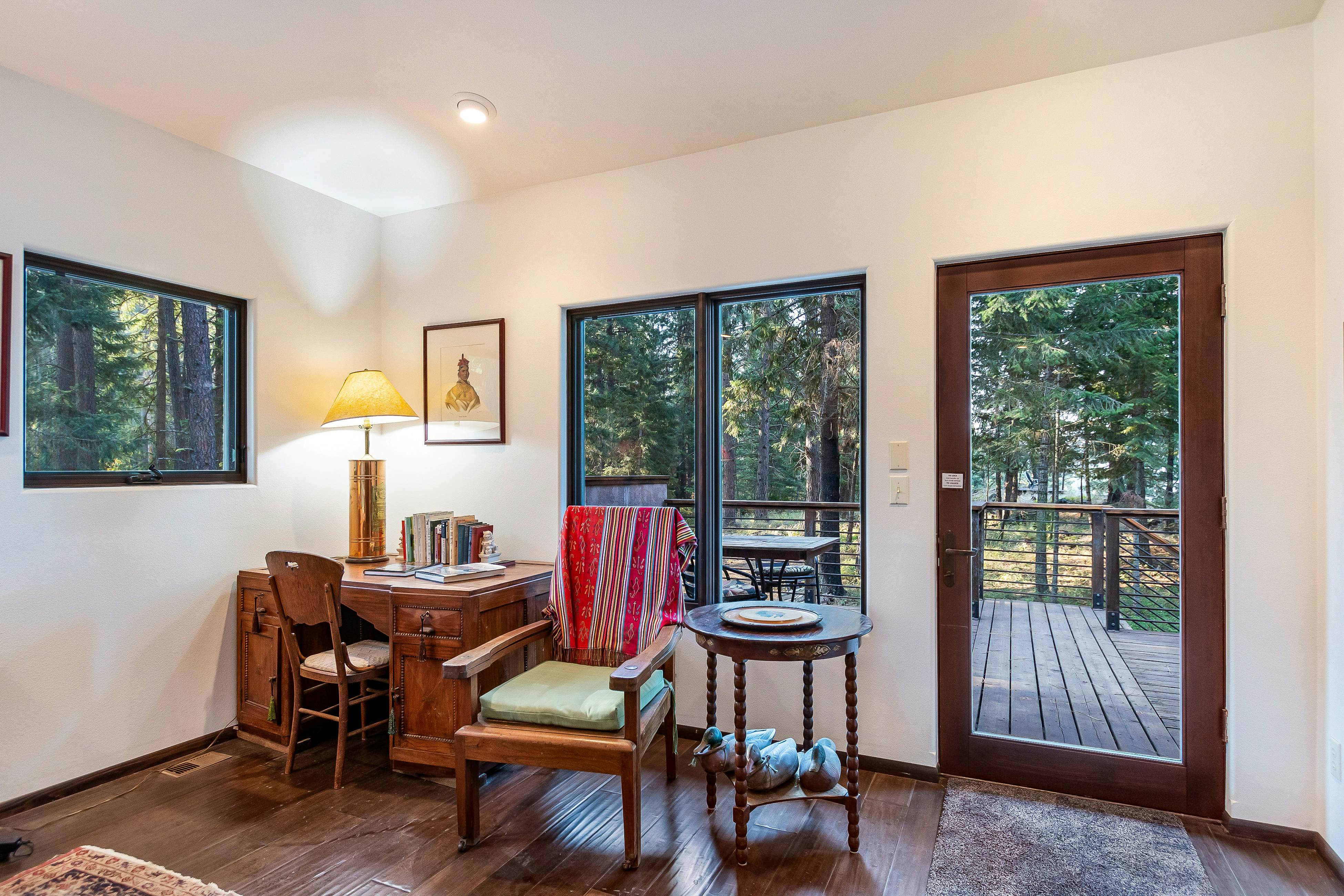 Rustic Lakeview Forest Home