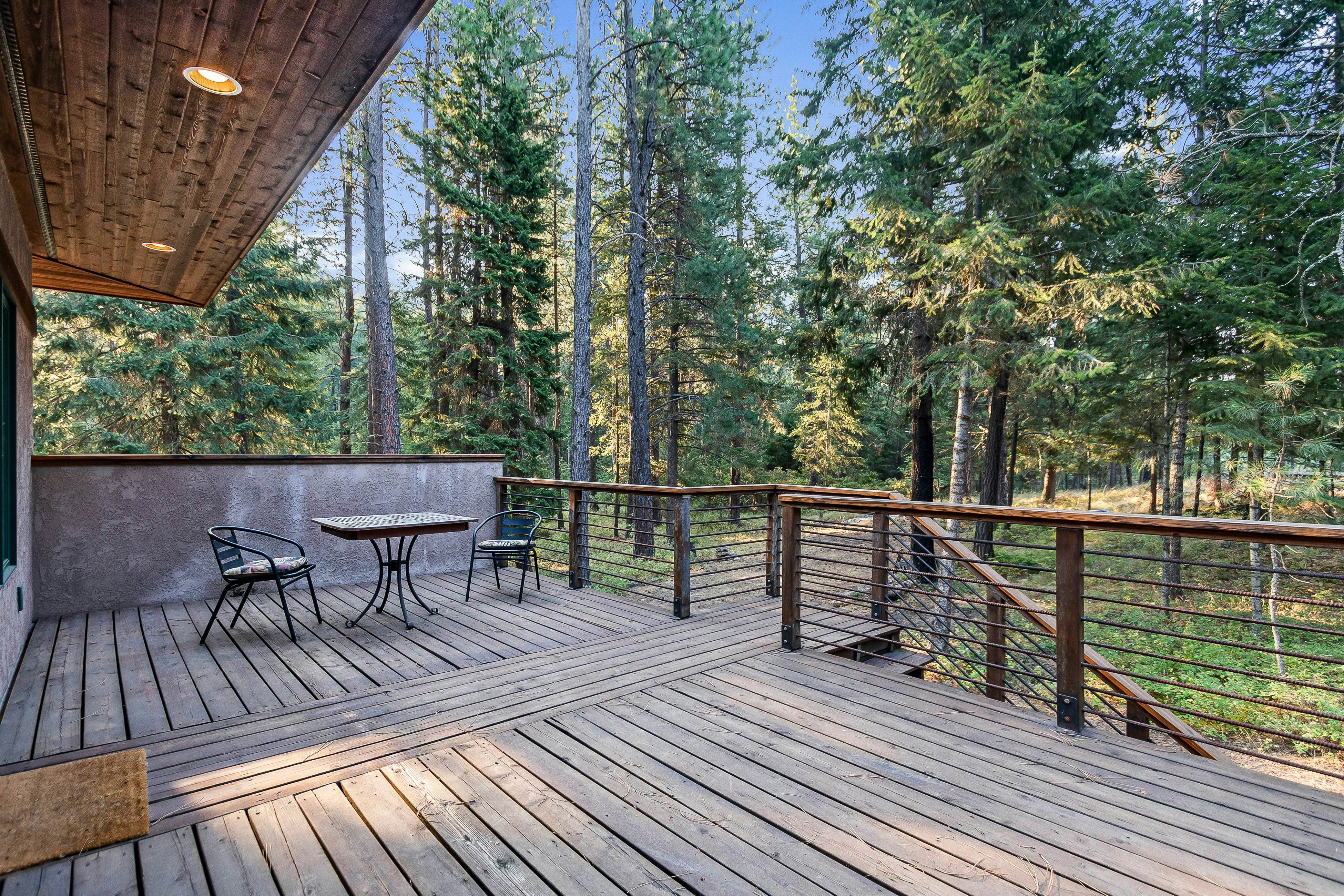 Rustic Lakeview Forest Home