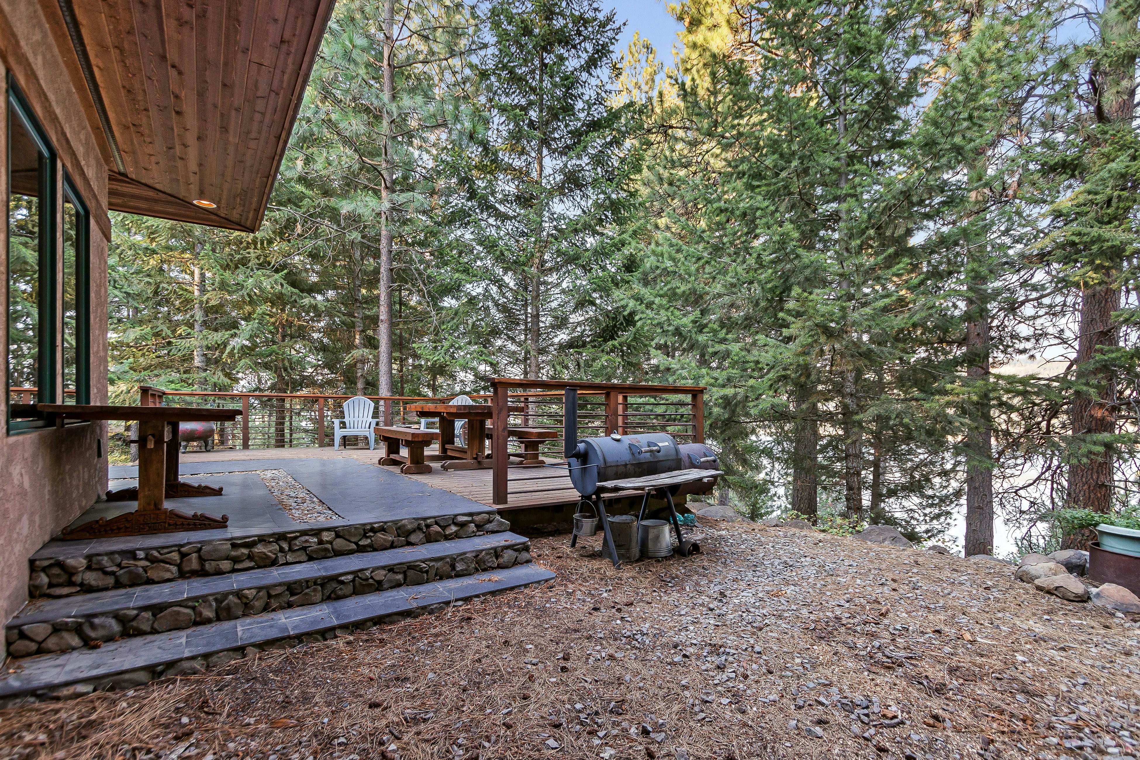 Rustic Lakeview Forest Home