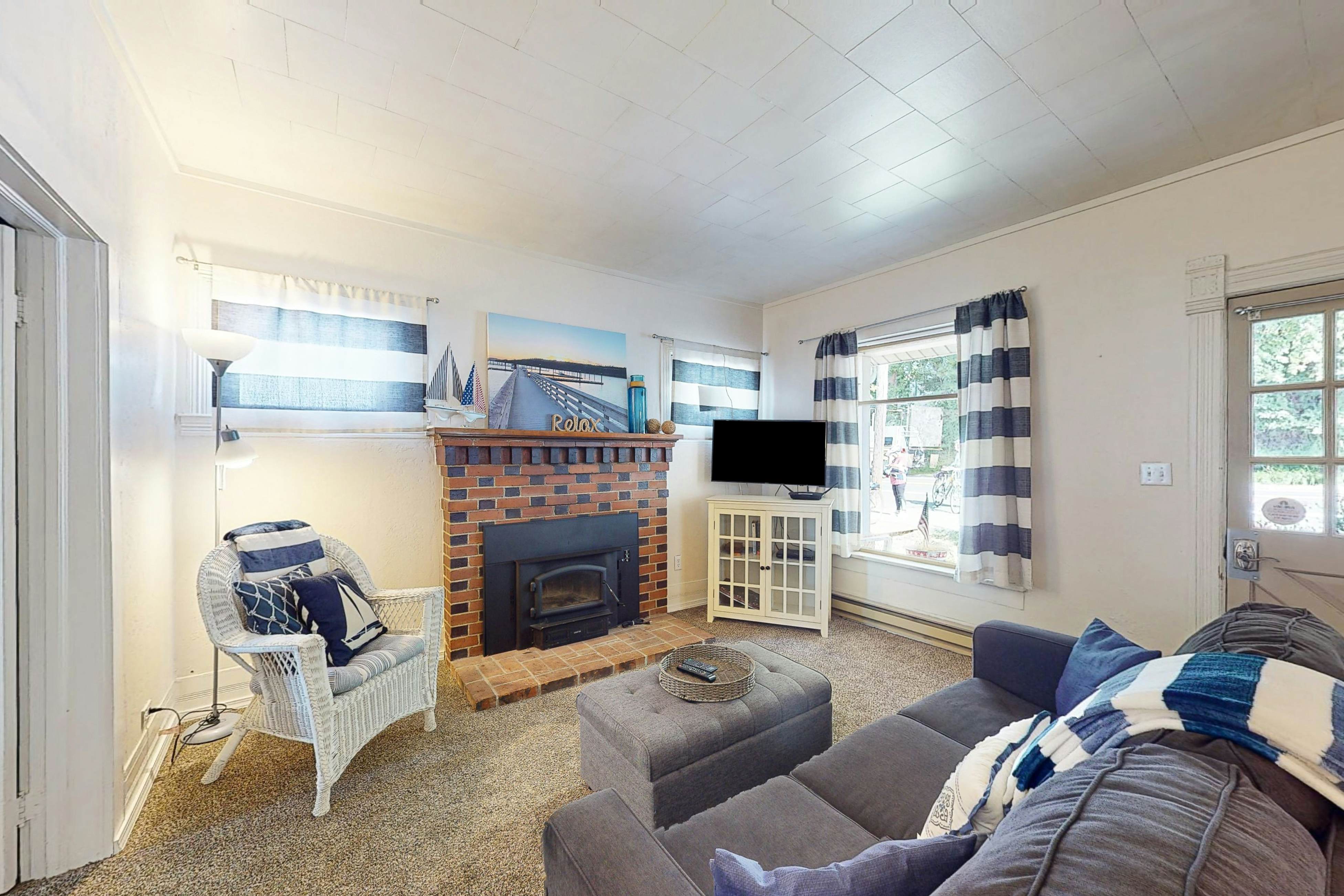 Dog Friendly Lake Getaway