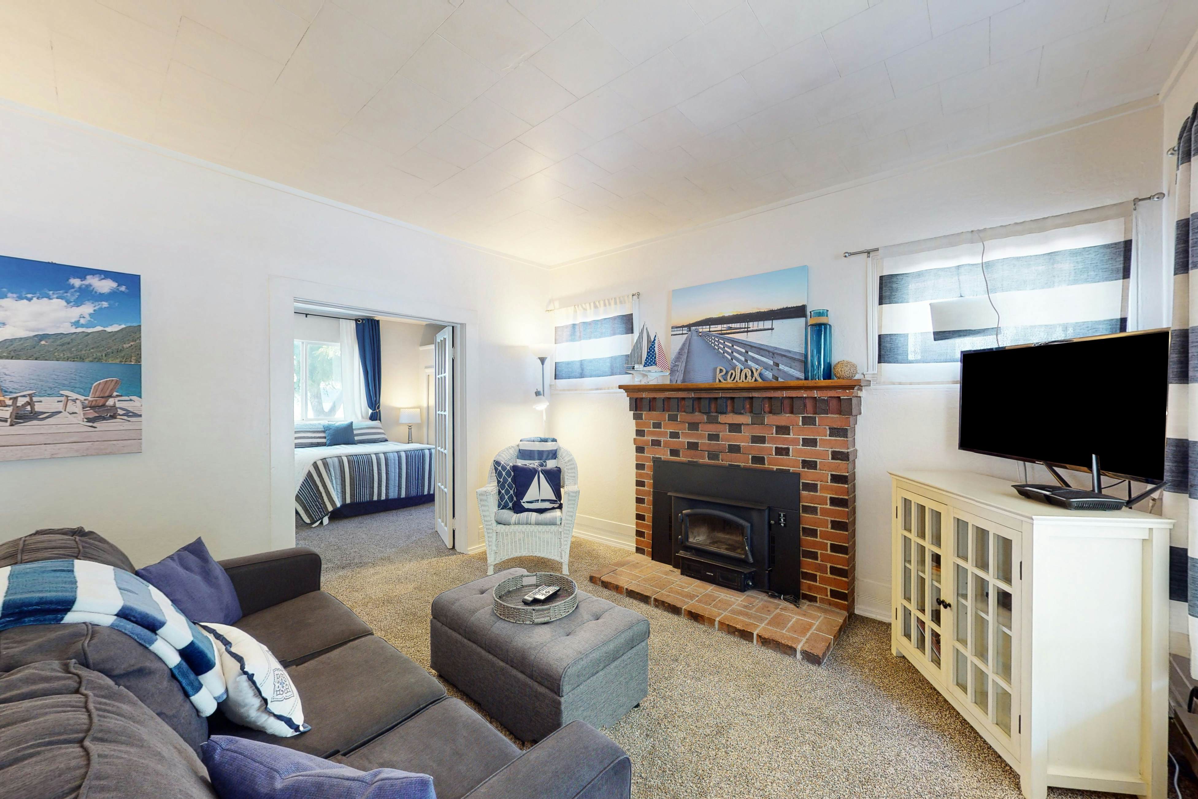 Dog Friendly Lake Getaway