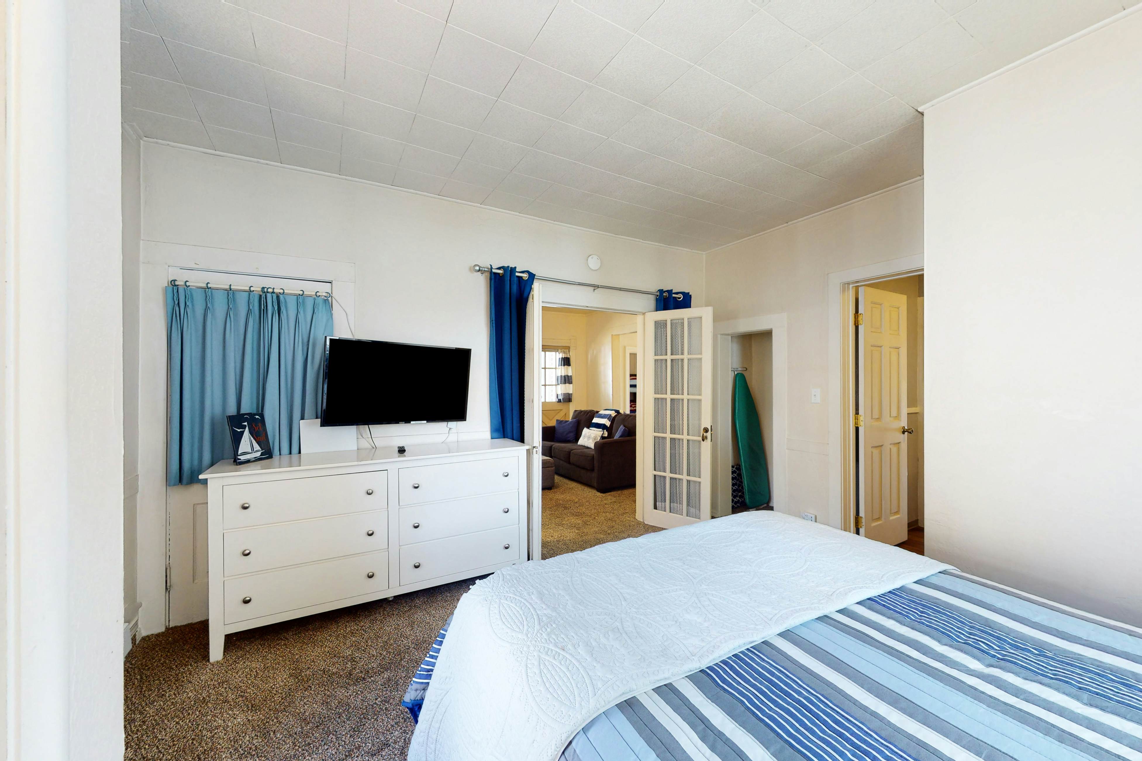 Dog Friendly Lake Getaway