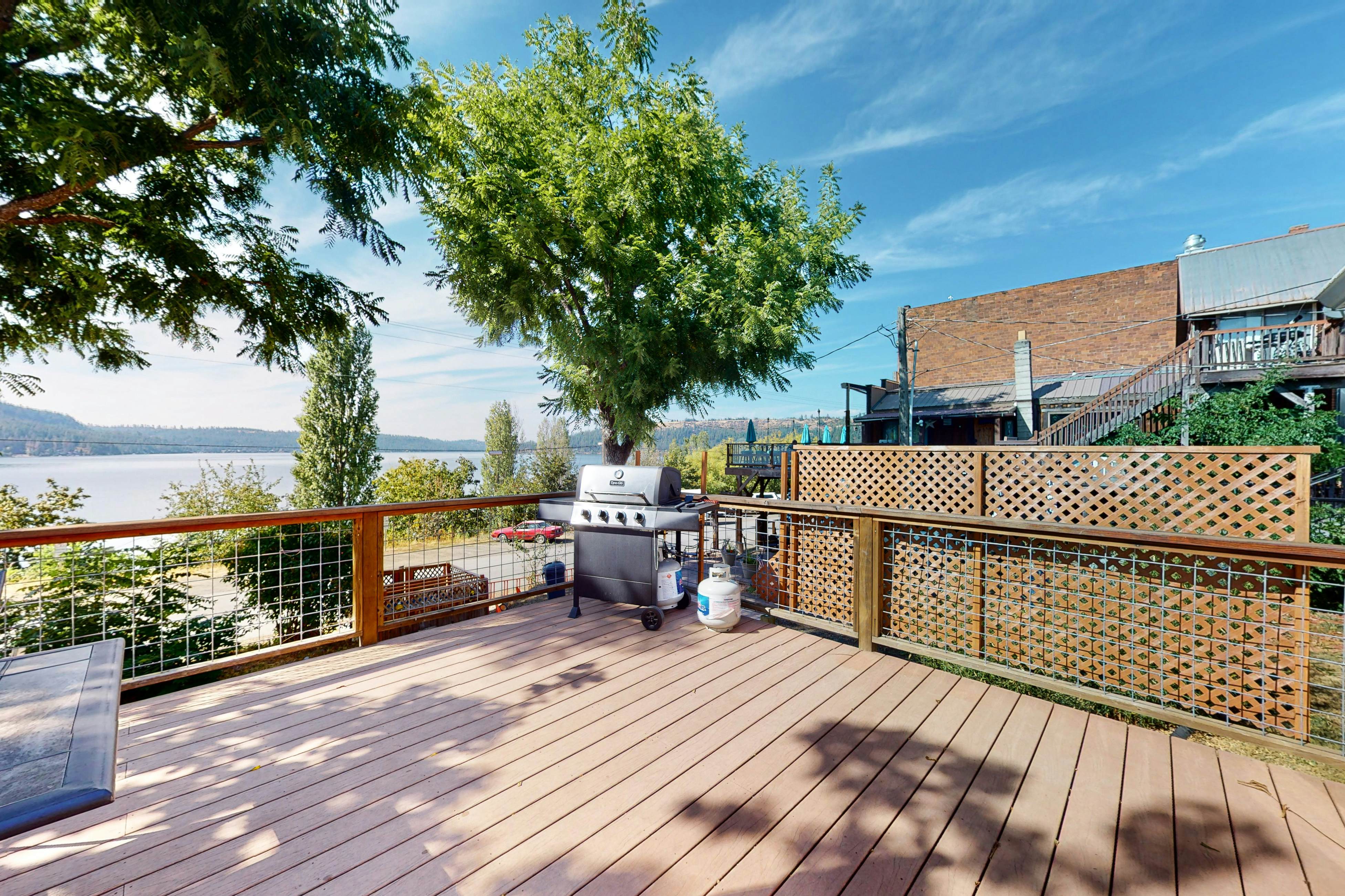 Dog Friendly Lake Getaway