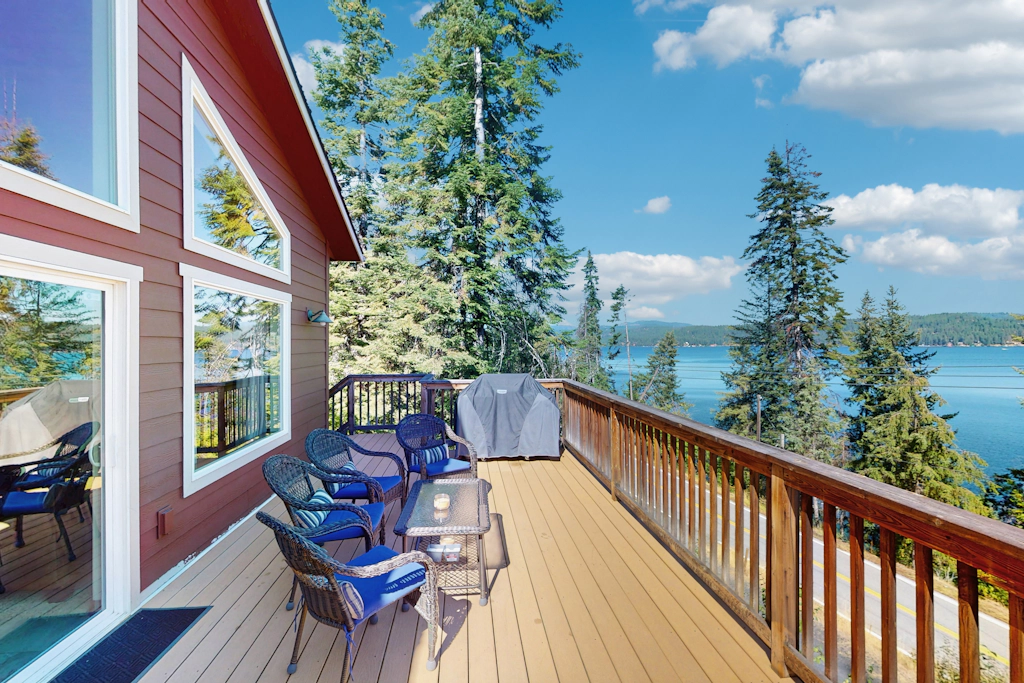 Lake views with large deck and lots of space