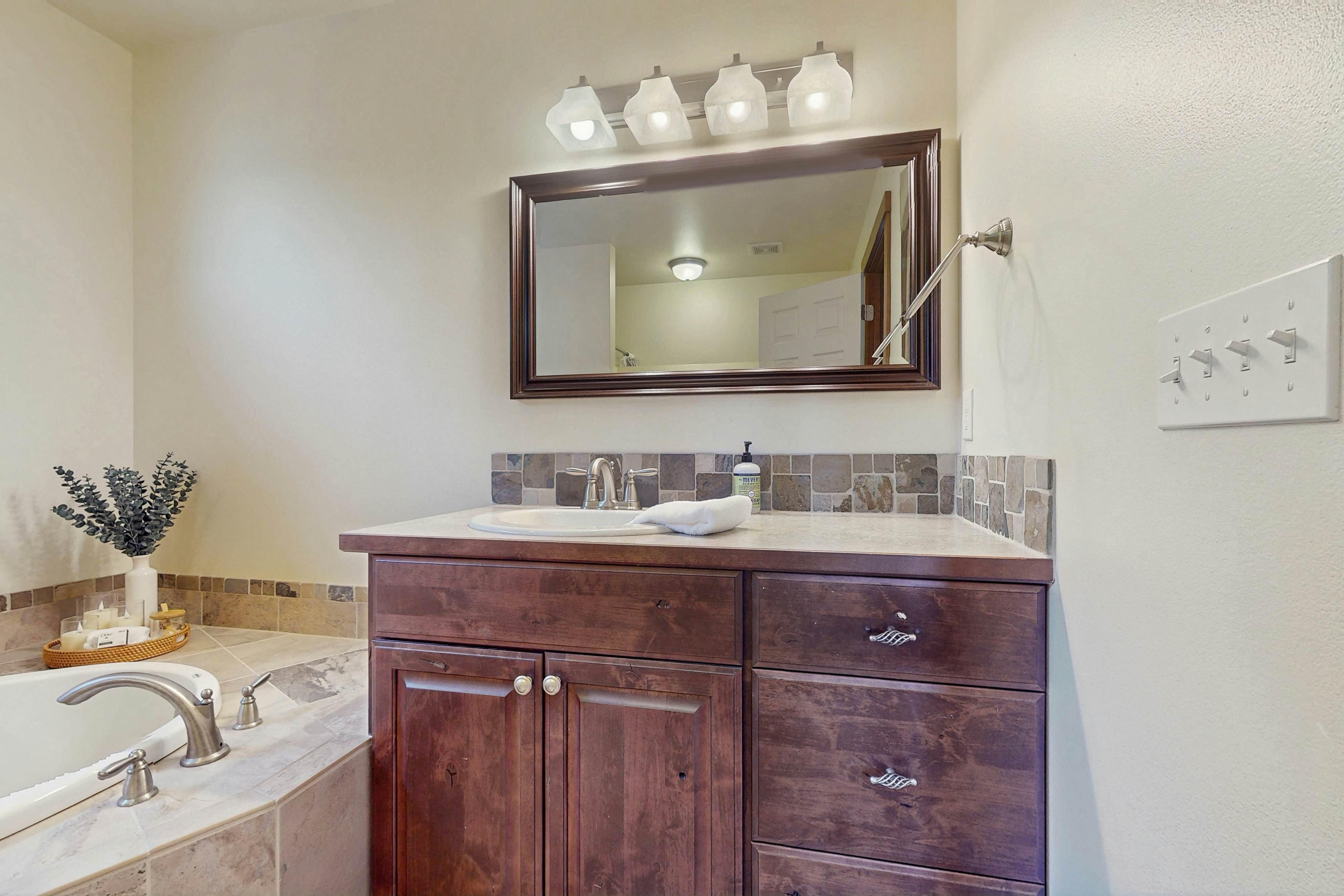 Dog Friendly Lake View Home