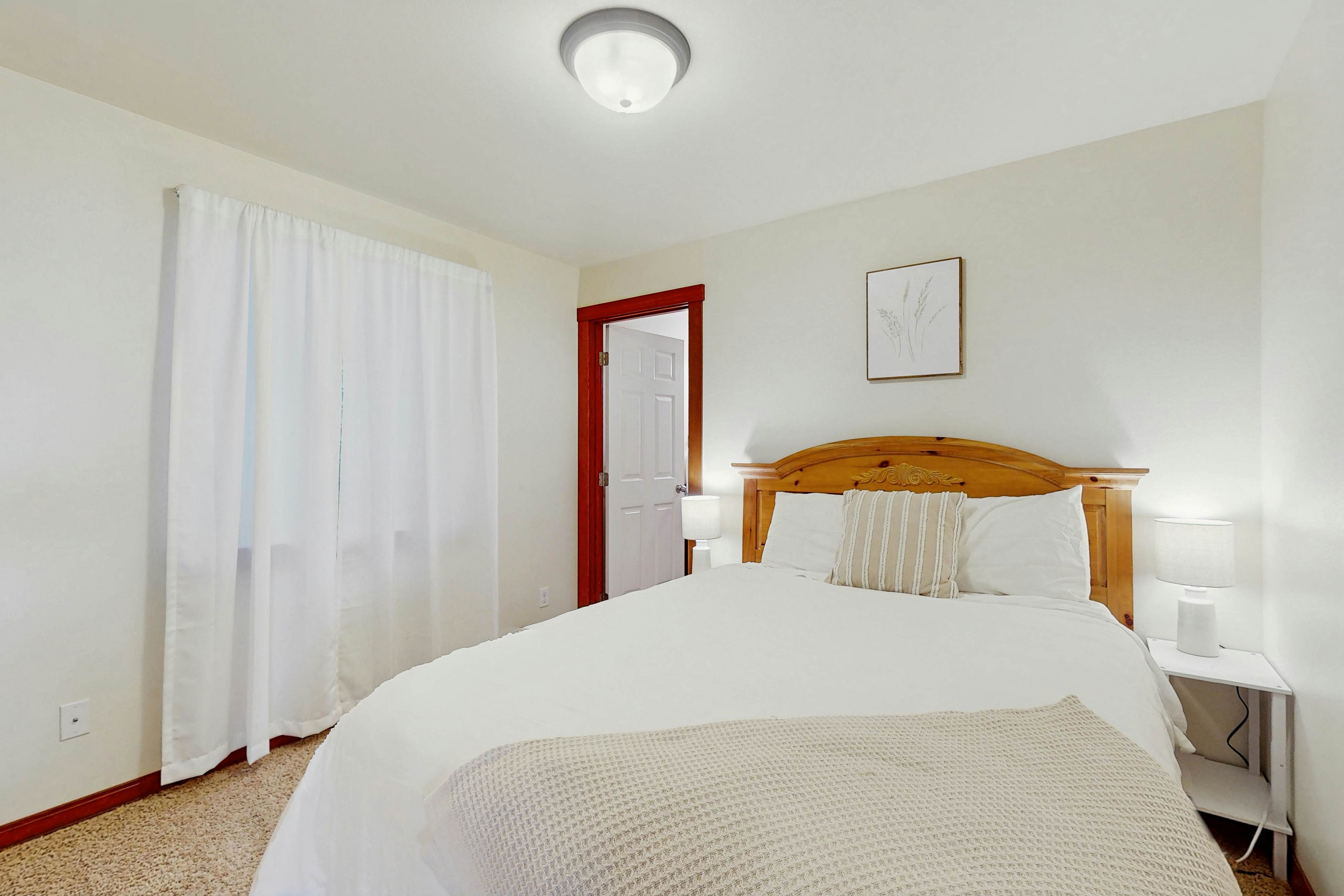 Dog Friendly Lake View Home