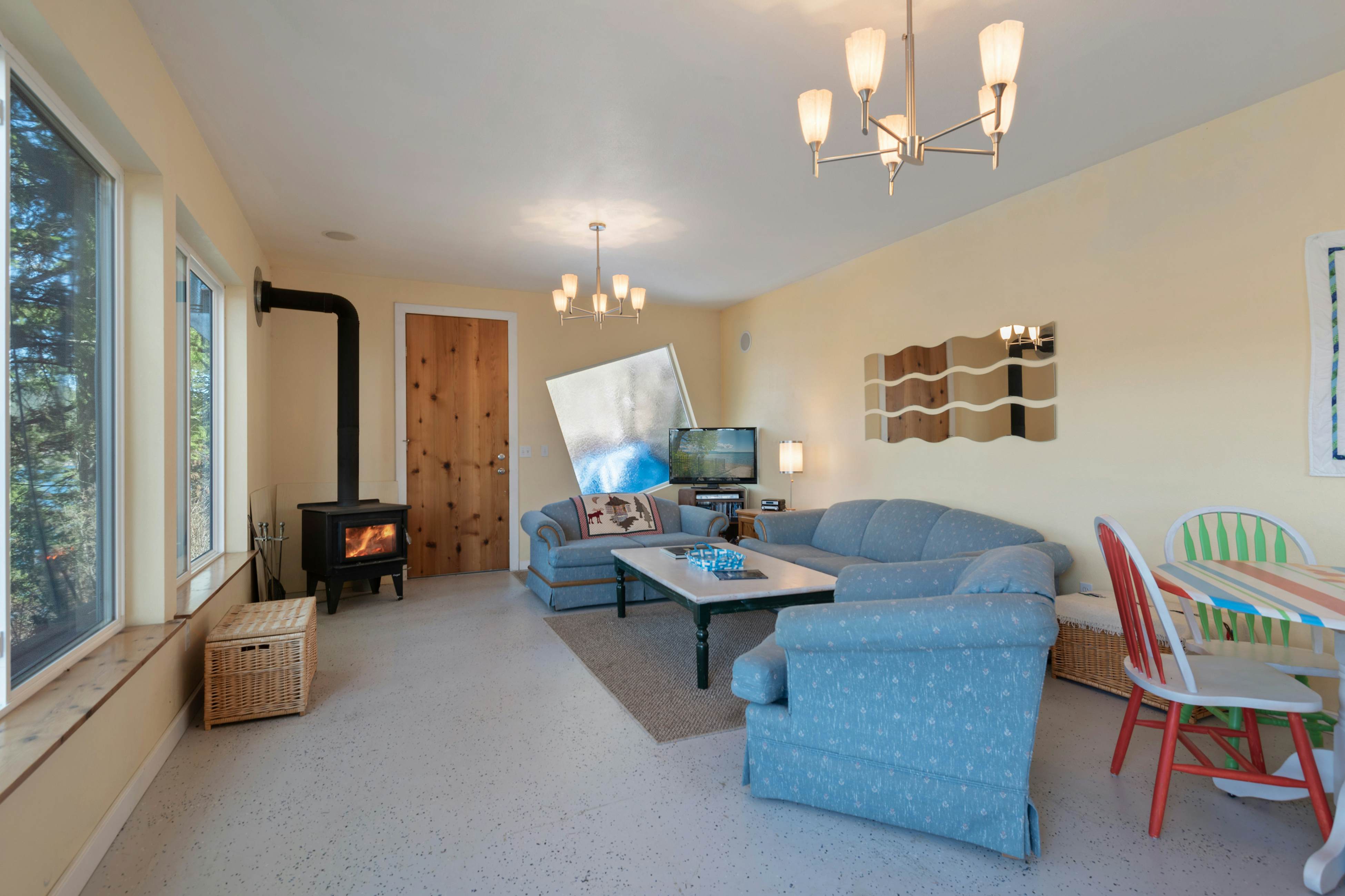 Two Lakefront Homes Retreat