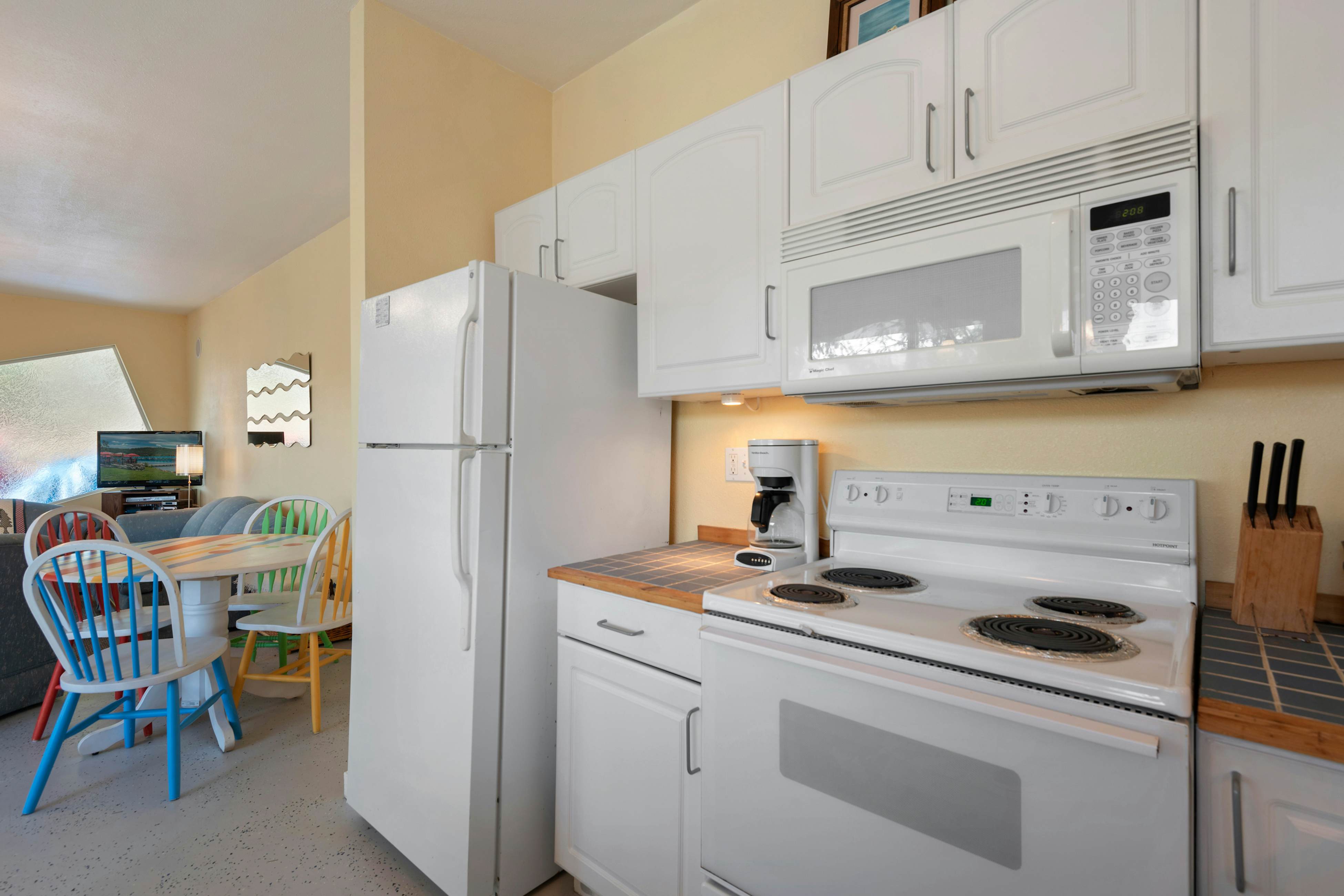 Two Lakefront Homes Retreat