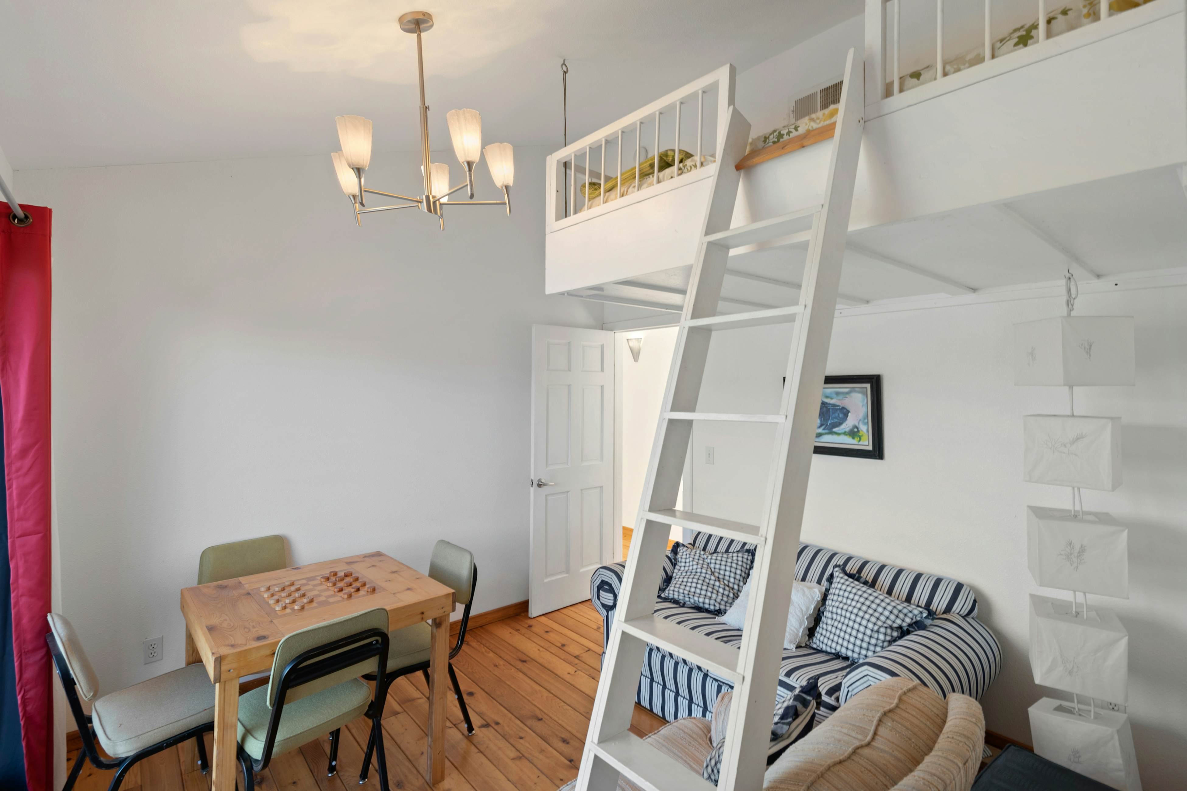 Two Lakefront Homes Retreat