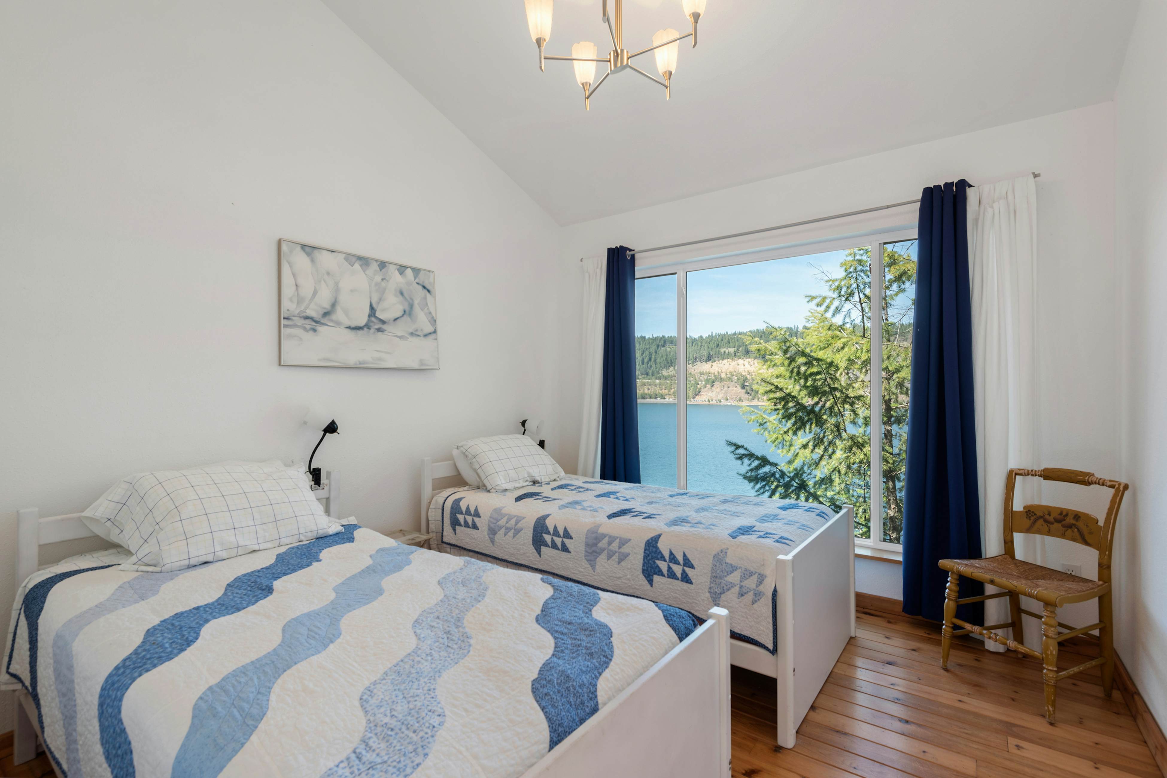 Two Lakefront Homes Retreat