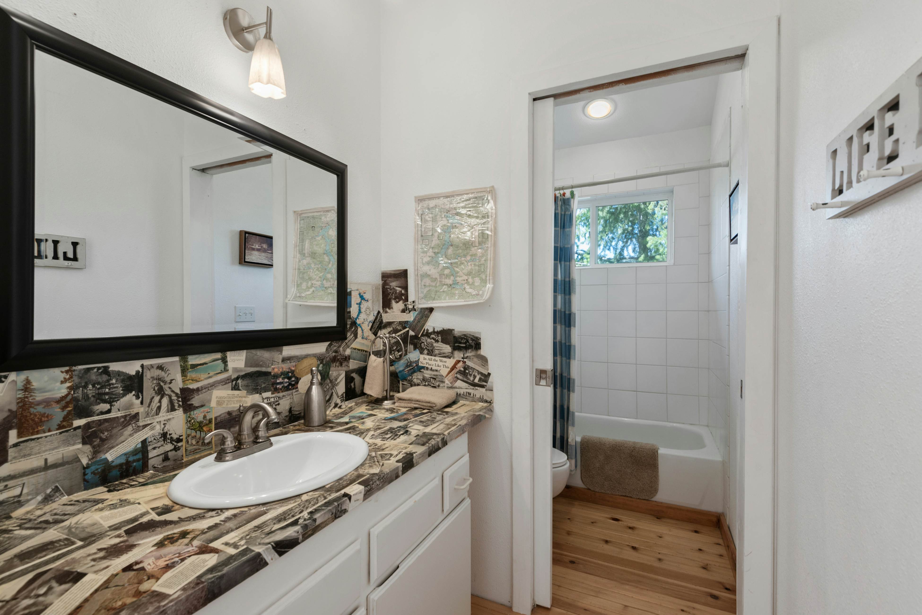 Two Lakefront Homes Retreat