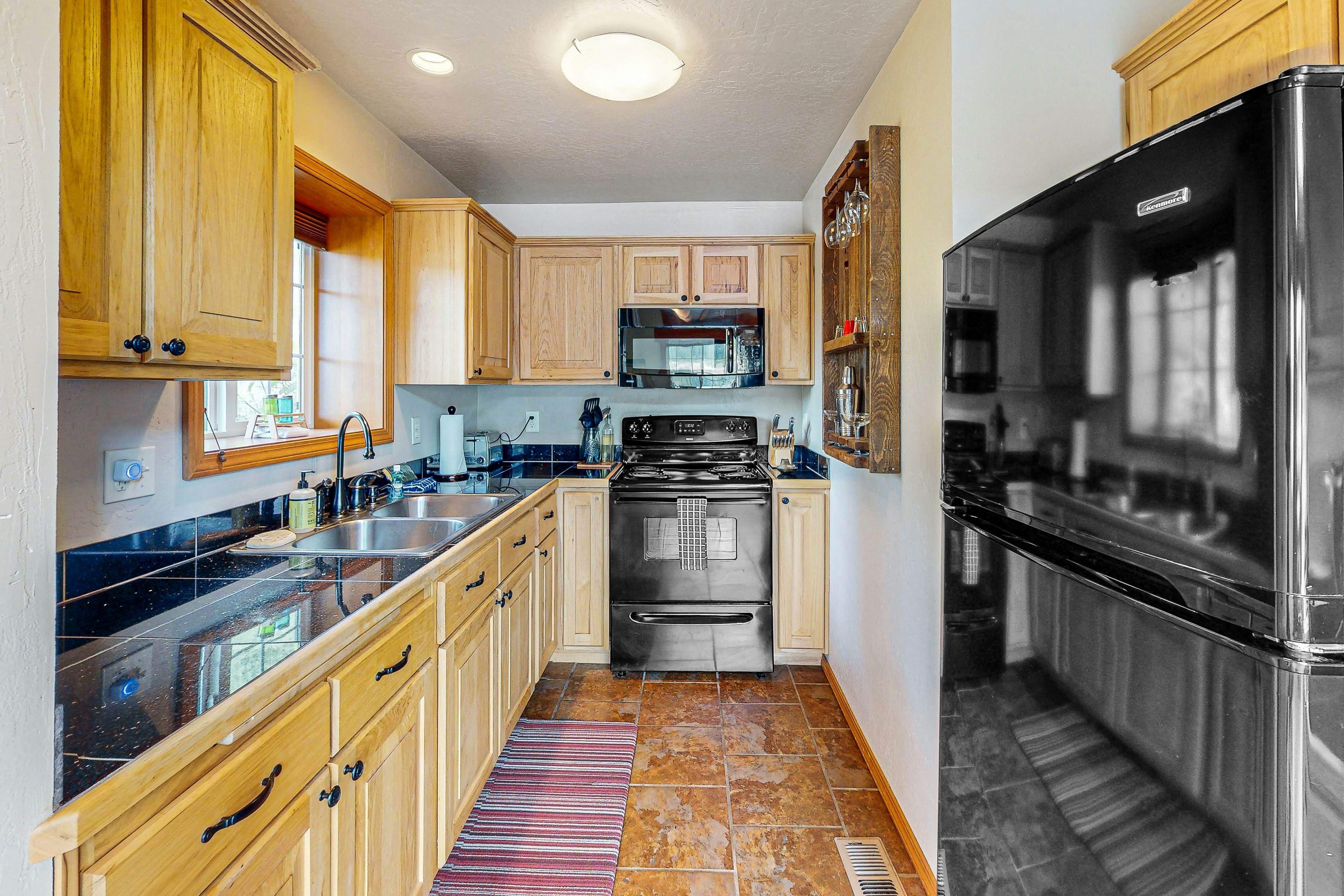 Lakefront Home With Firepit