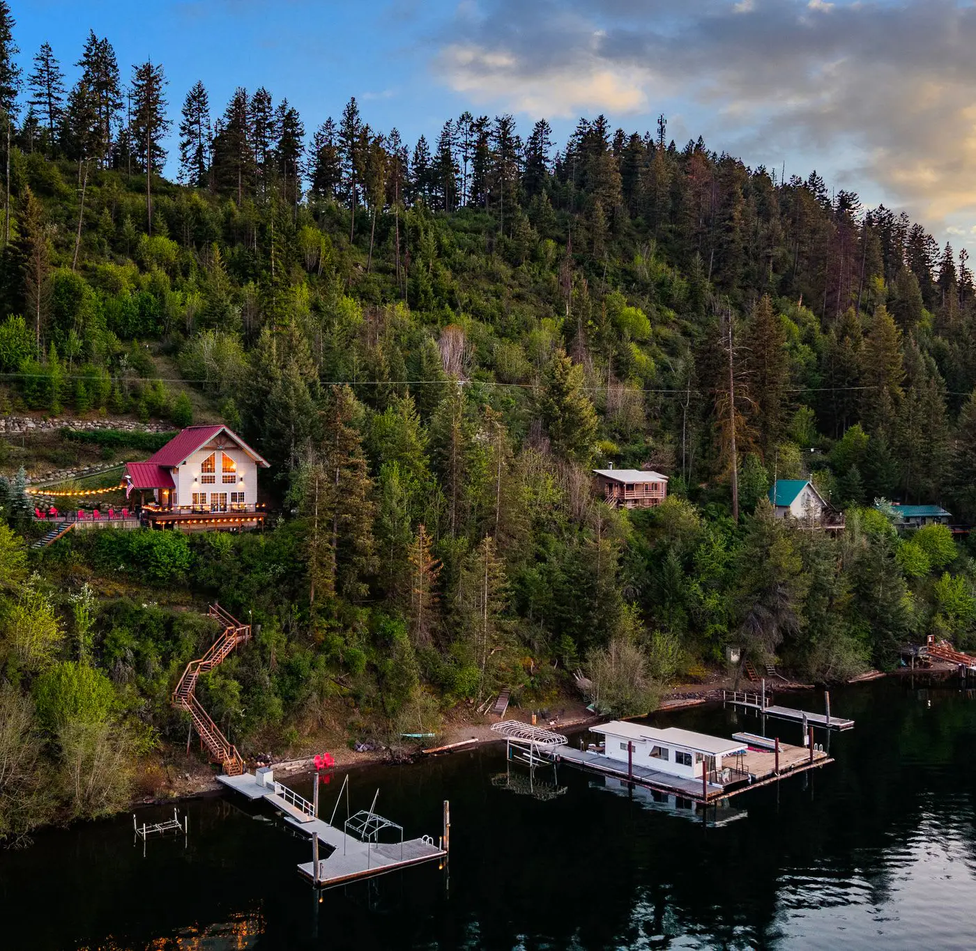 Lake Coeur d'Alene Cabin, Dock & Fire Pit