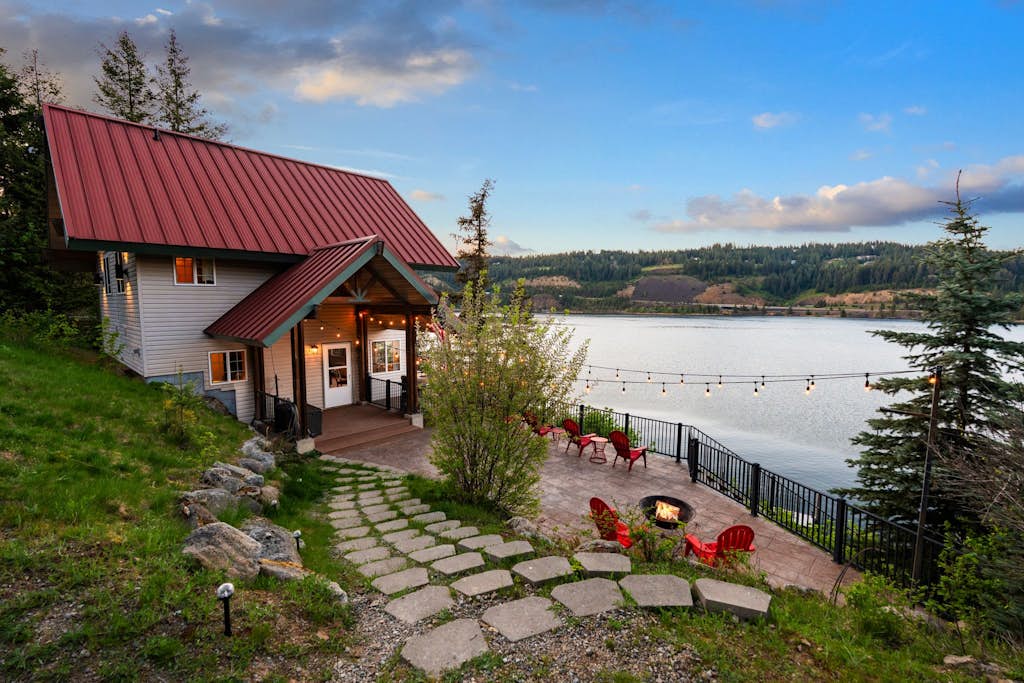 Lake Coeur d'Alene Cabin w/ Dock & Fire Pit