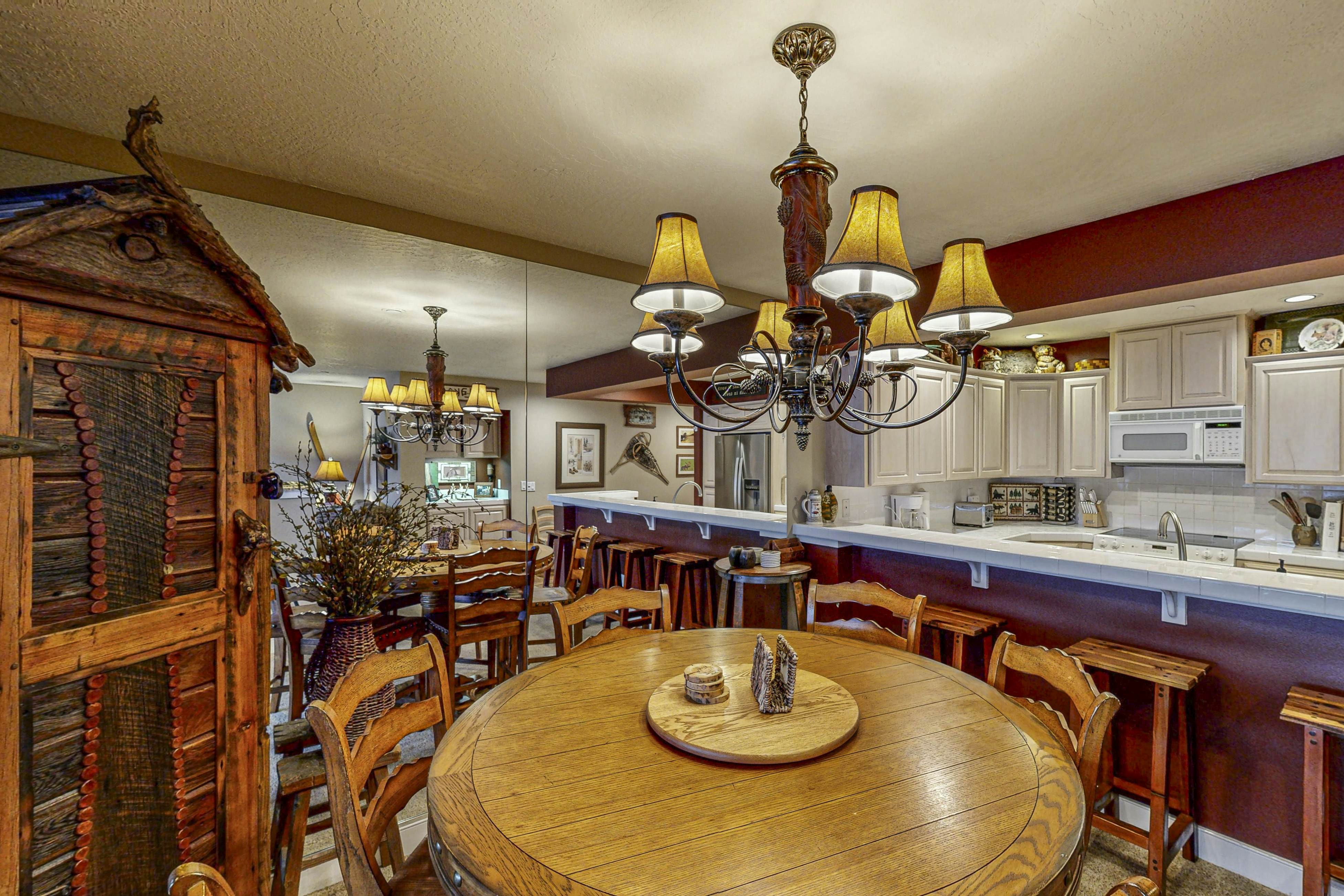 Lakefront Condo CDA Views