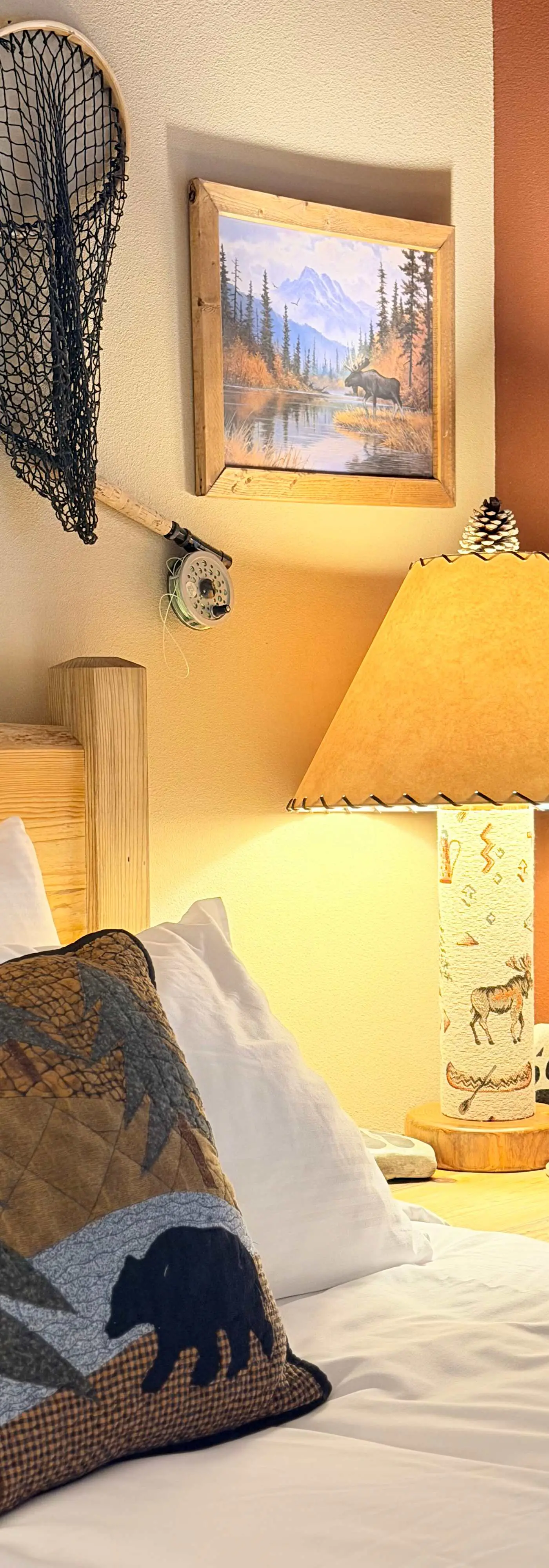 Lakefront Condo: Balcony, Views & Beach Access!