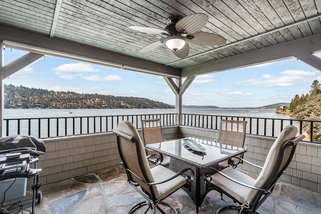 Arrow Point condo with lake views and balcony