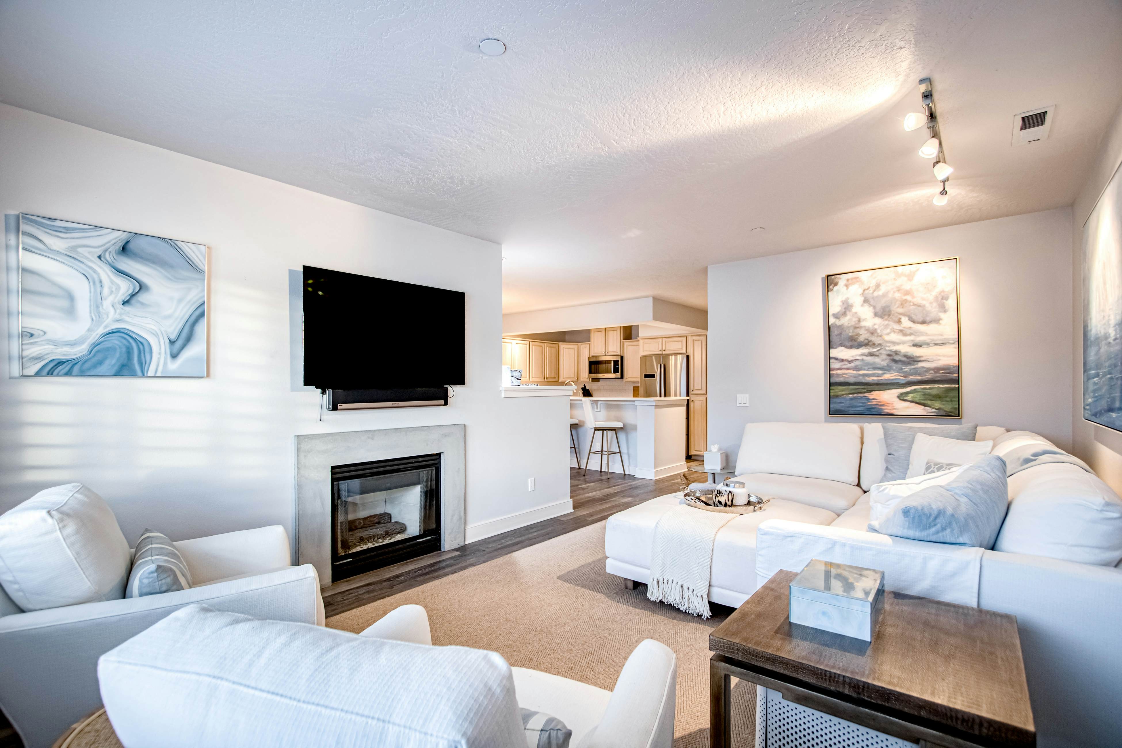 Lakefront Condo Mountain