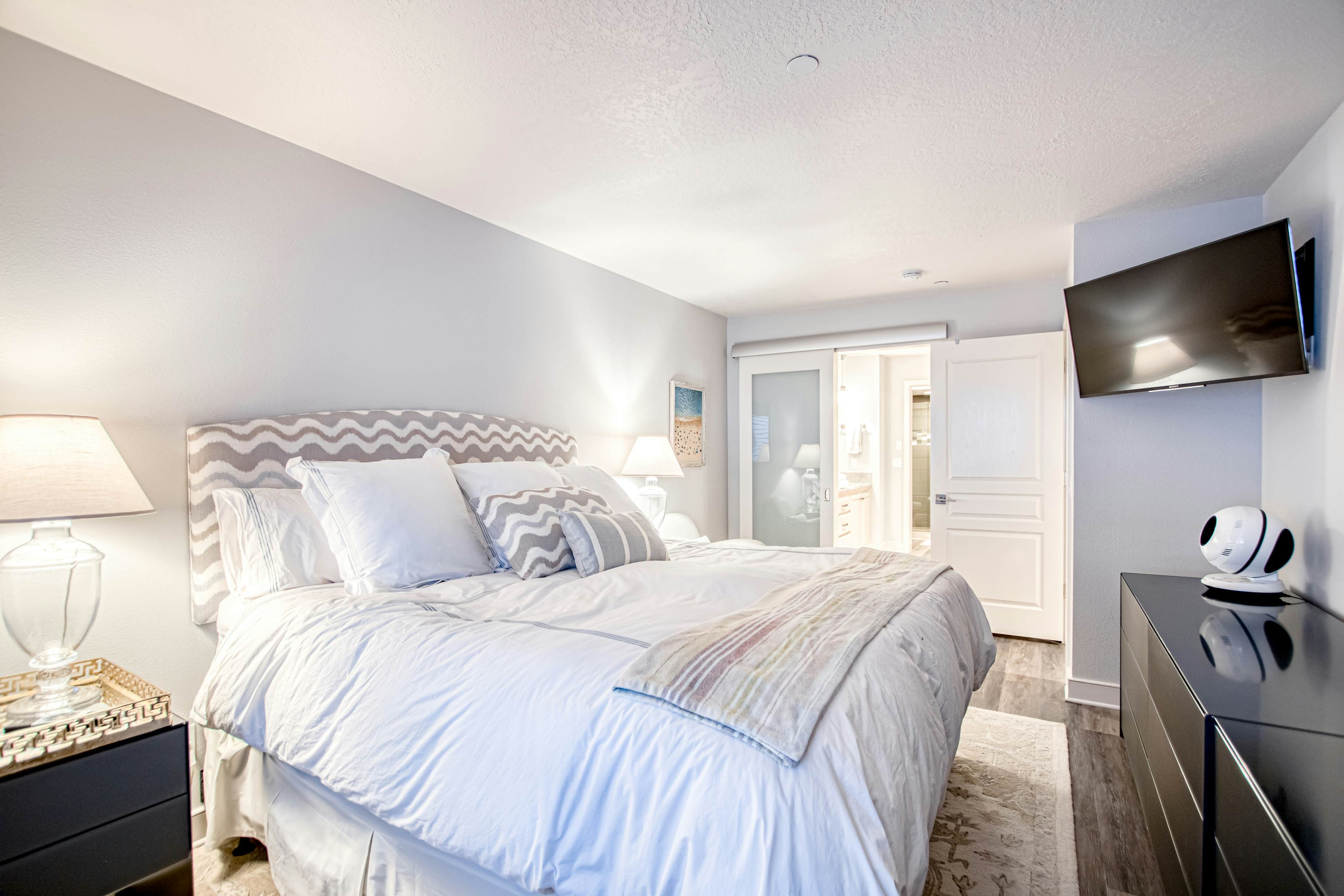 Lakefront Condo Mountain