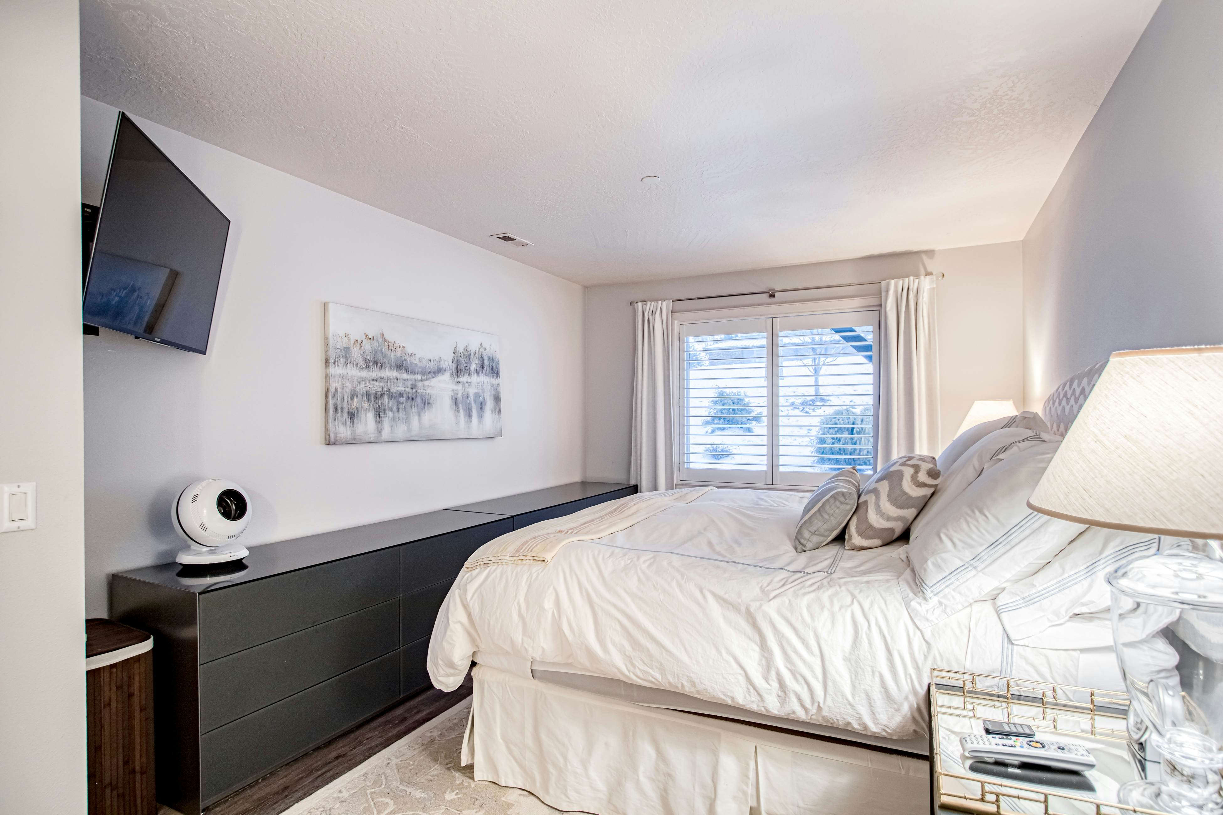 Lakefront Condo Mountain