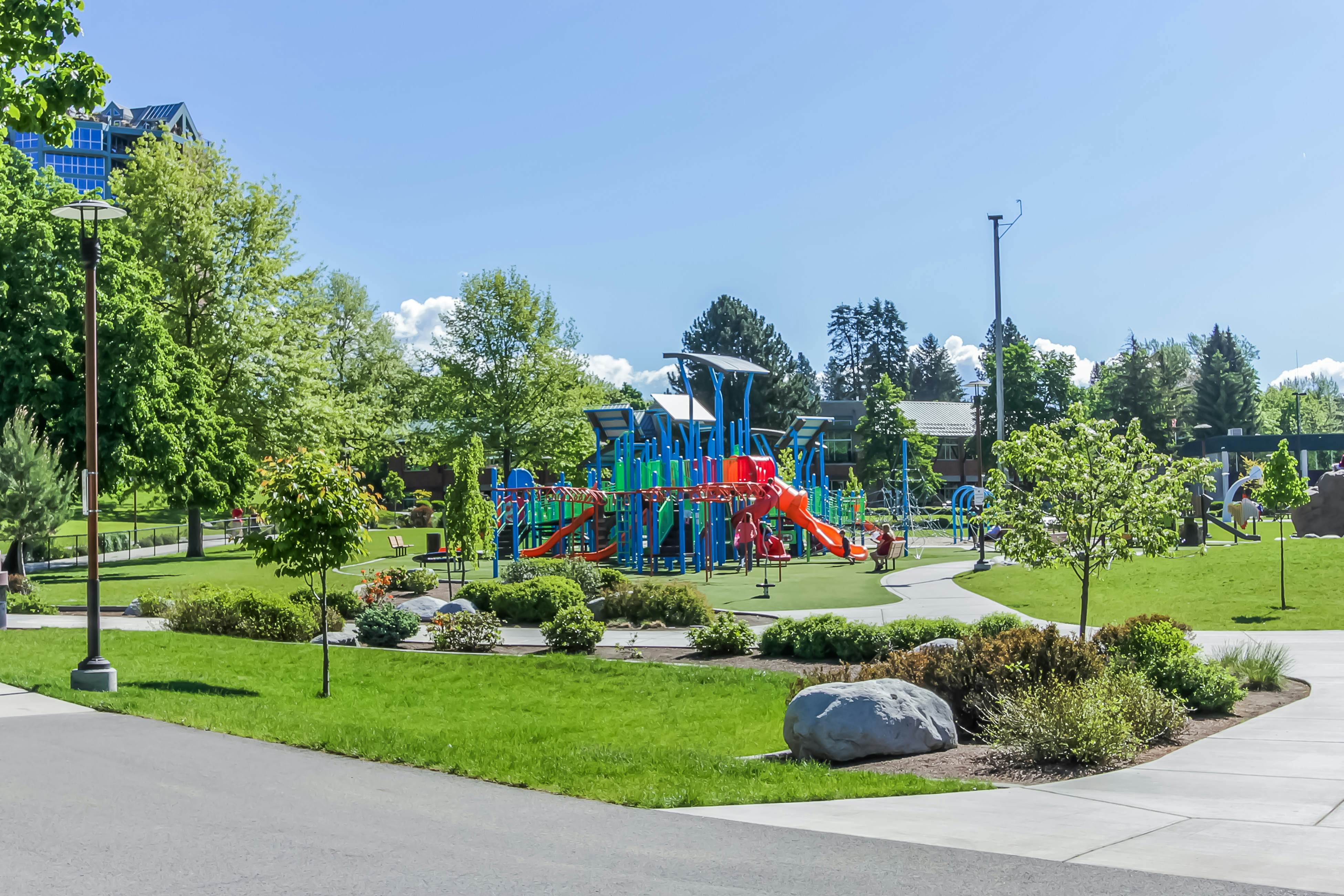 Lakefront Condo Mountain