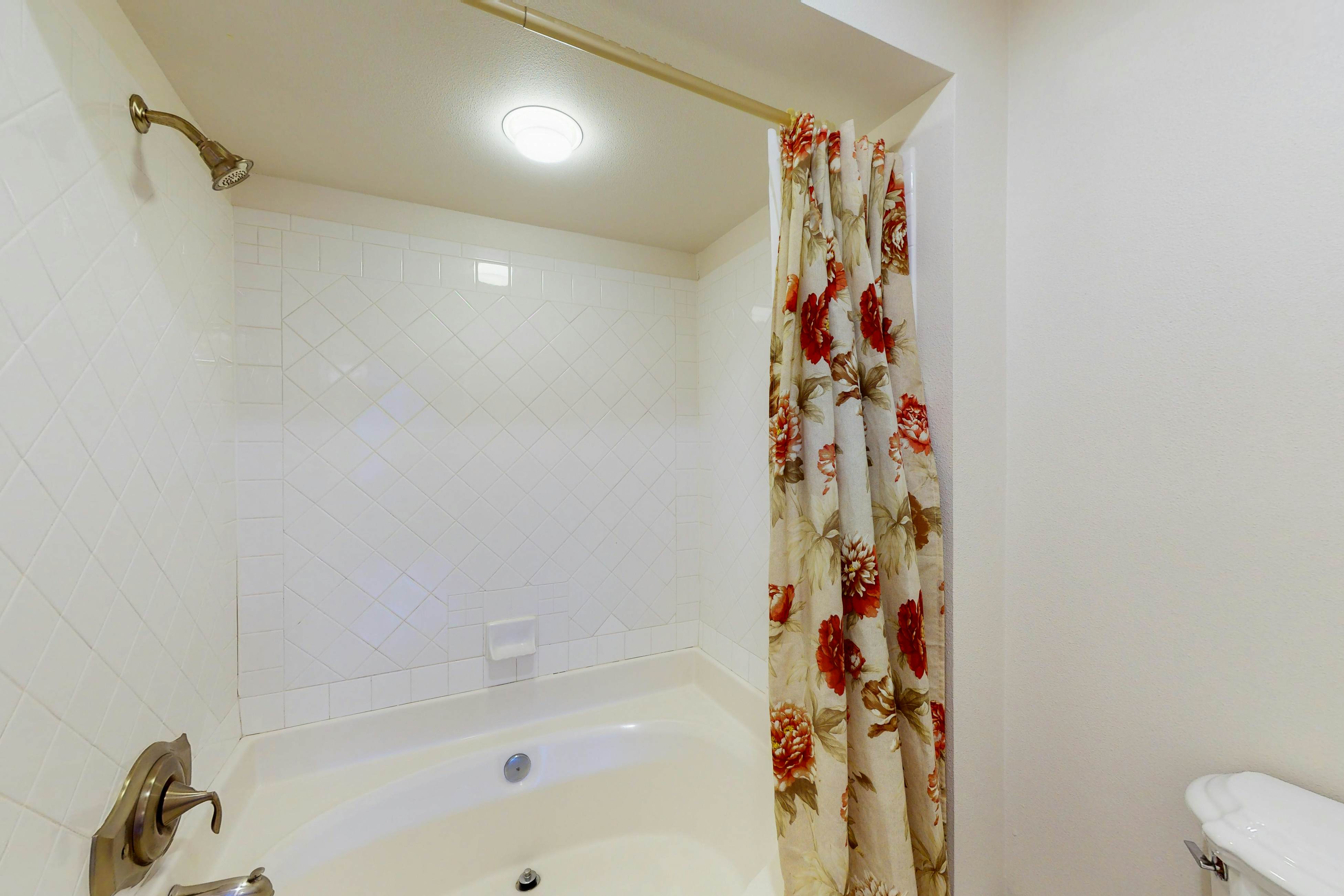 Mountain Lake Getaway