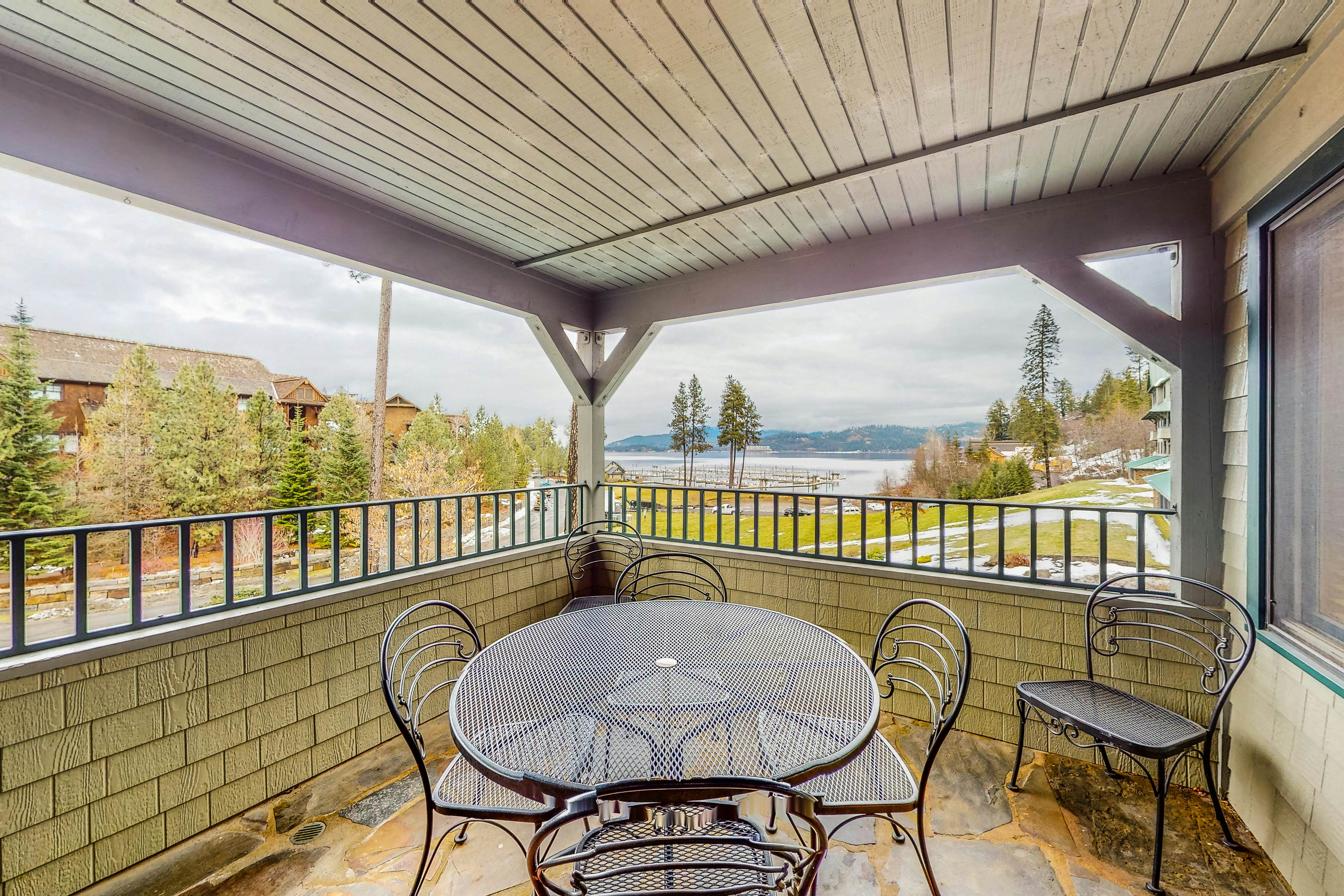 Mountain Lake Getaway