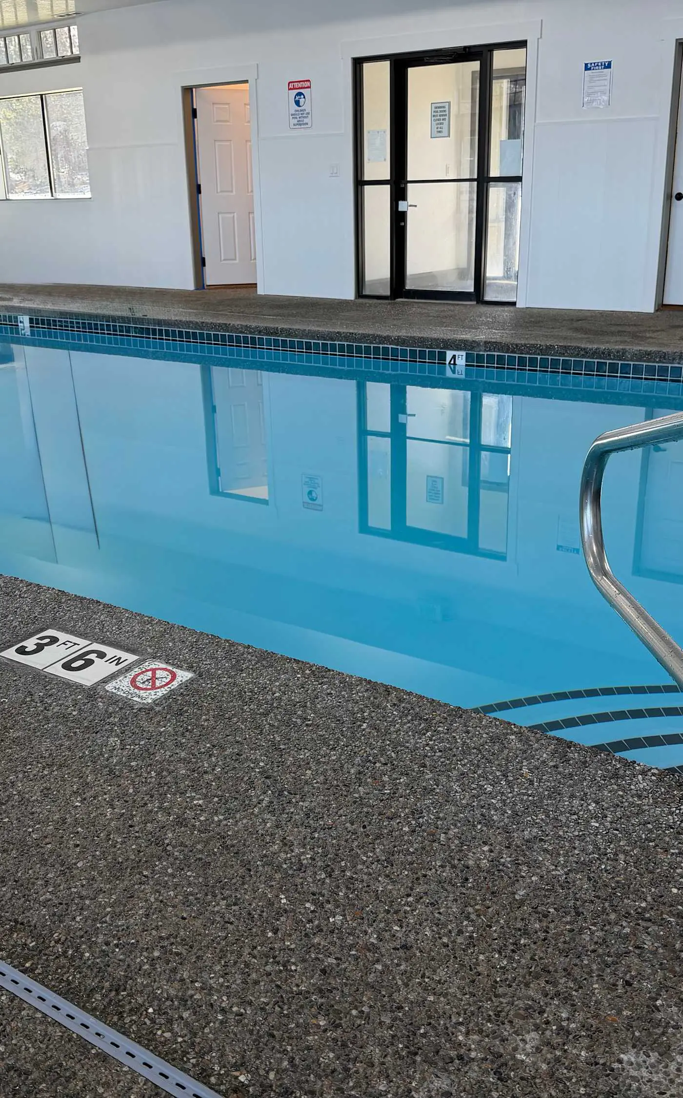 Lakefront Condo: Balcony, Views & Beach Access!
