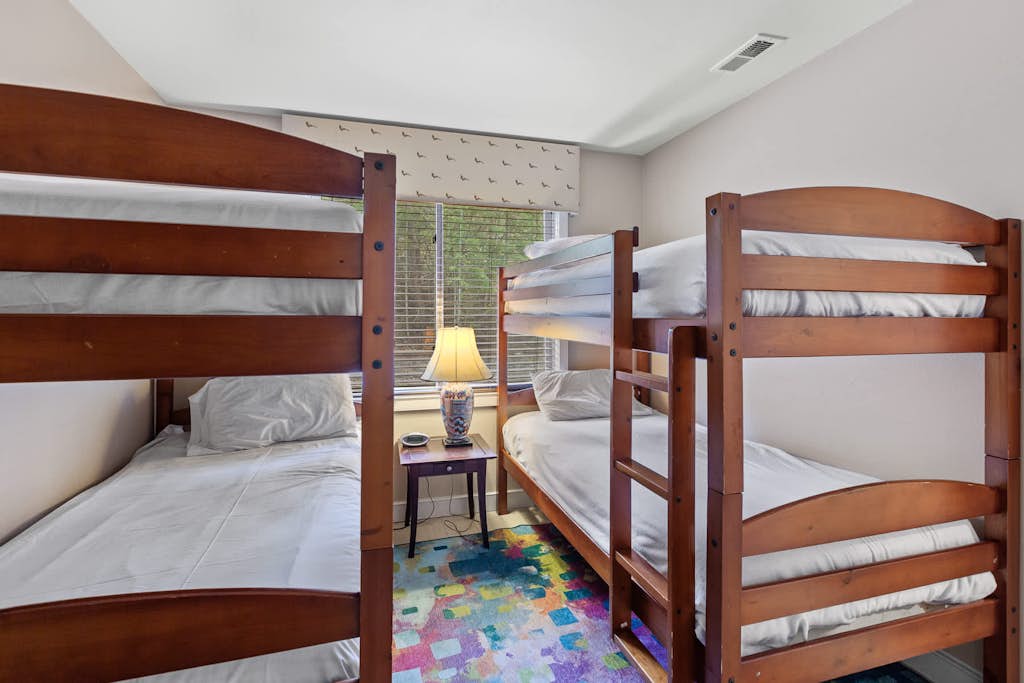 Arrow Point condo with lake views and balcony