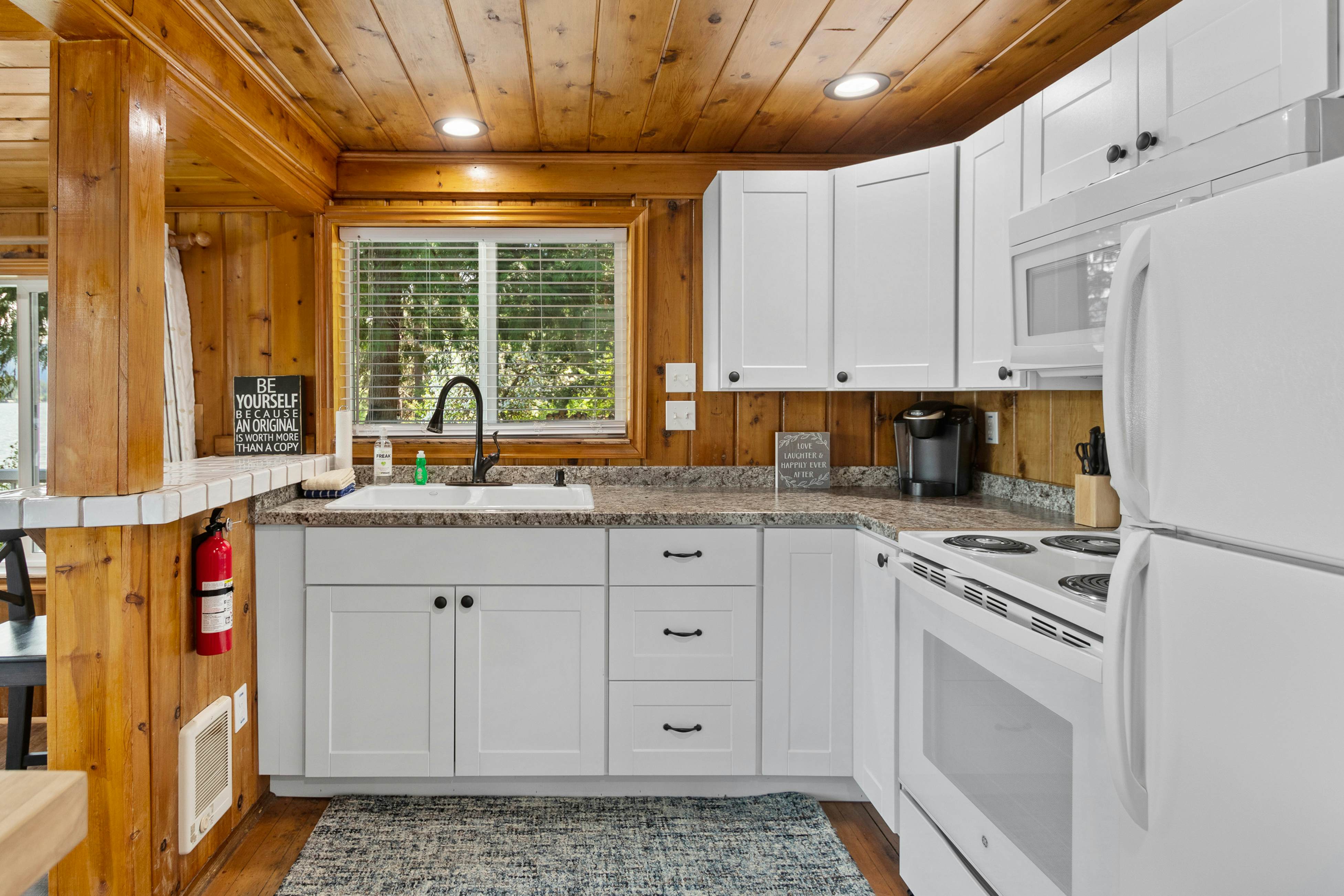 Hayden Lake Gem Retreat