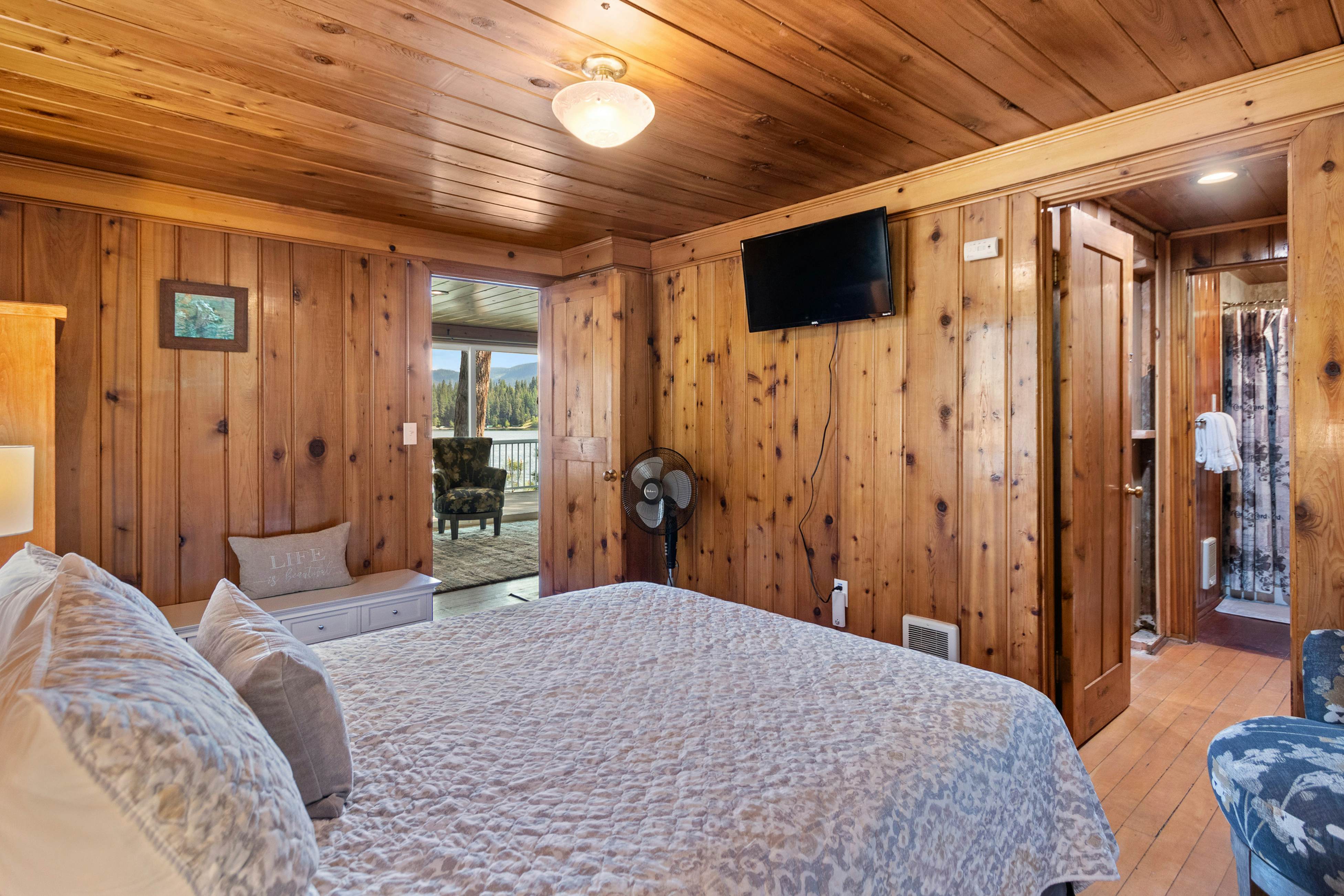 Hayden Lake Gem Retreat