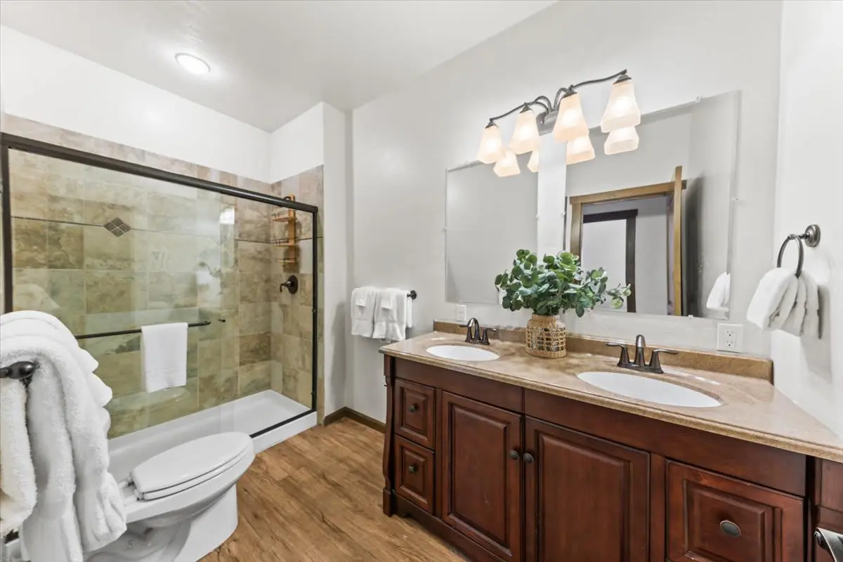 DeJa View - Entire Home