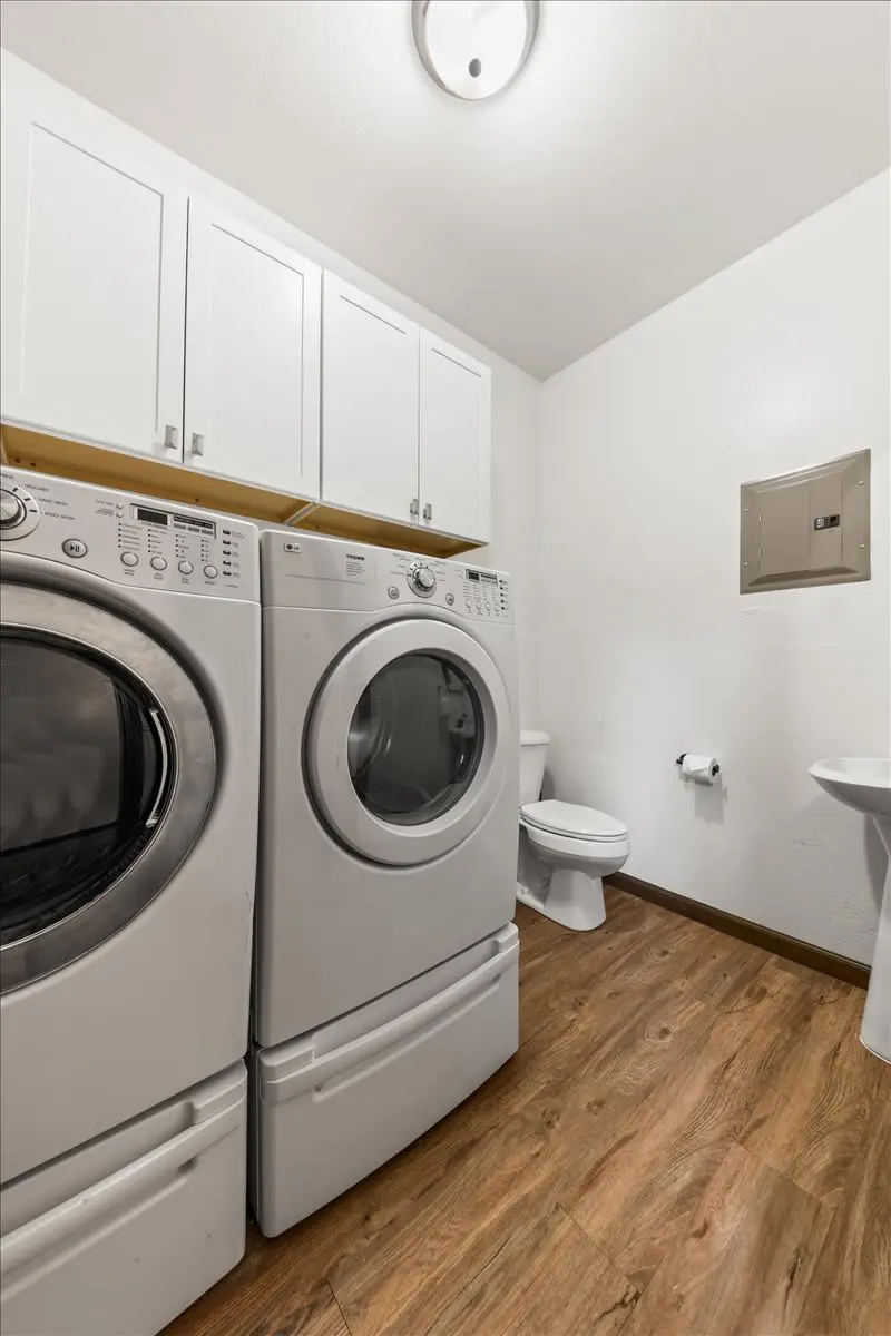 DeJa View - Entire Home