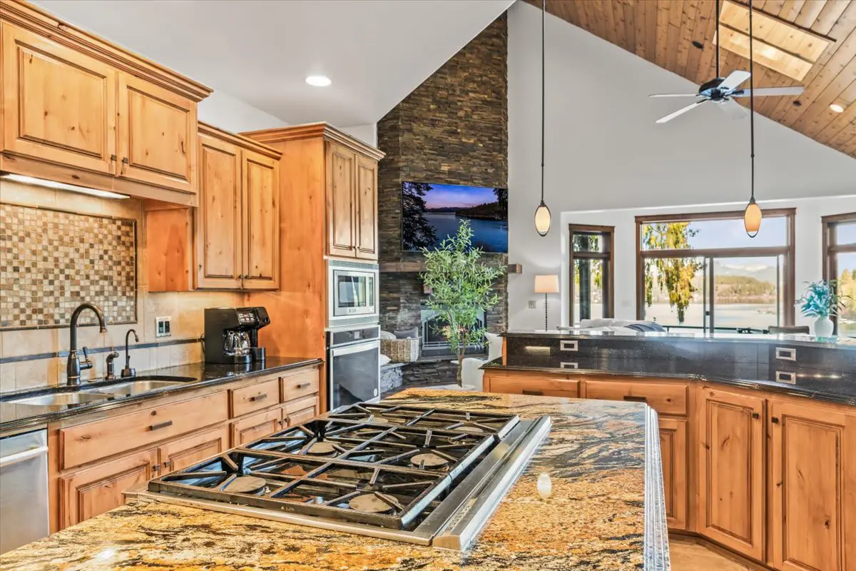 DeJa View - Entire Home