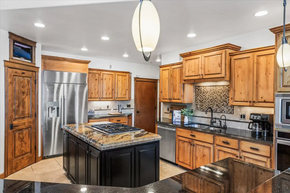 DeJa View - Entire Home