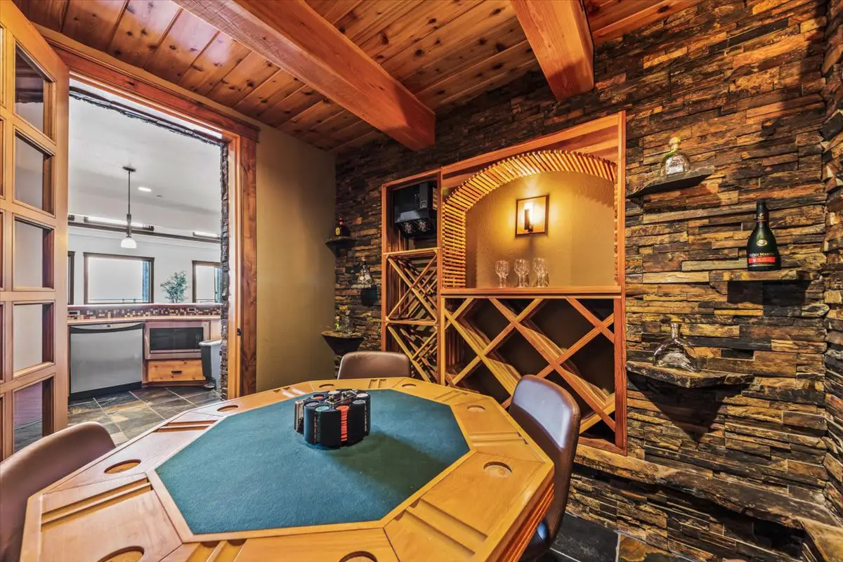 DeJa View - Entire Home